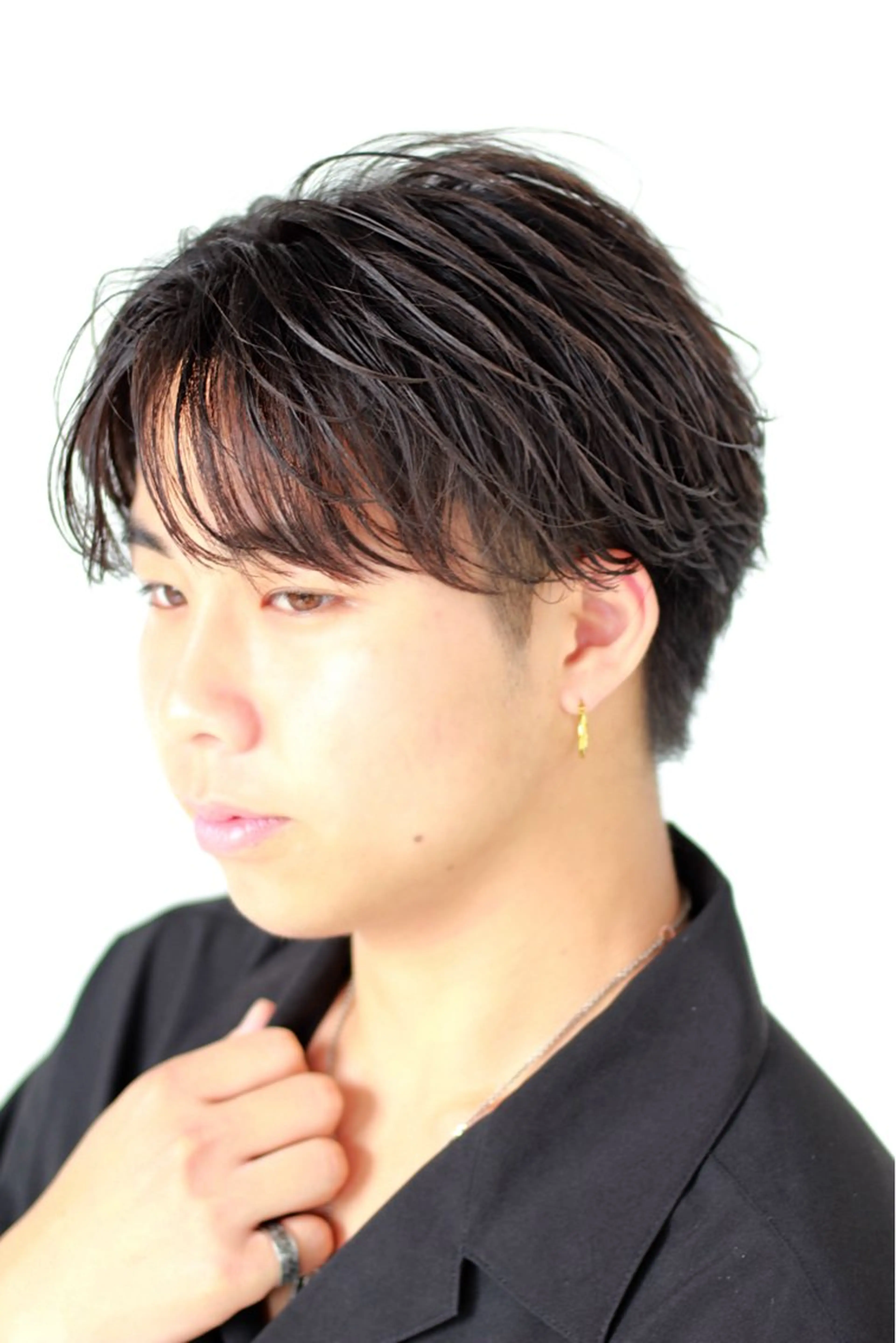 ミディアム パーマ メンズ ミディアムパーマ フェードカット メンズハイライト メンズ韓国風 メンズメッシュ カット パーマ 湘南のパーマ職人 🔥清水琉葵🔥のヘアスタイル