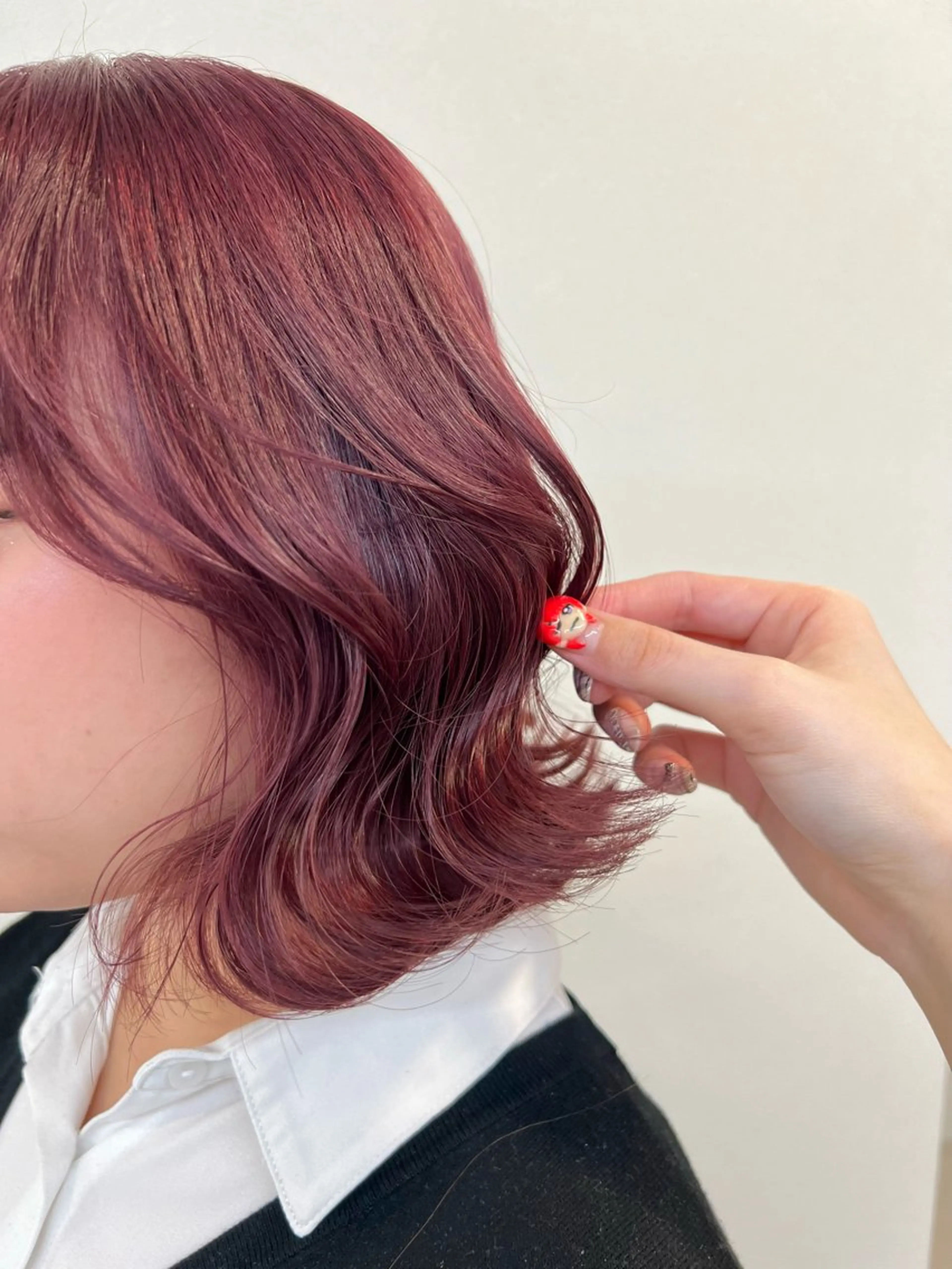 ミディアム カラー ブリーチ カシス ラベンダーカラー ピンクカラー ピンクラベンダー ヘアカラー ブリーチカラー🦋‪ 田中さくらのヘアスタイル