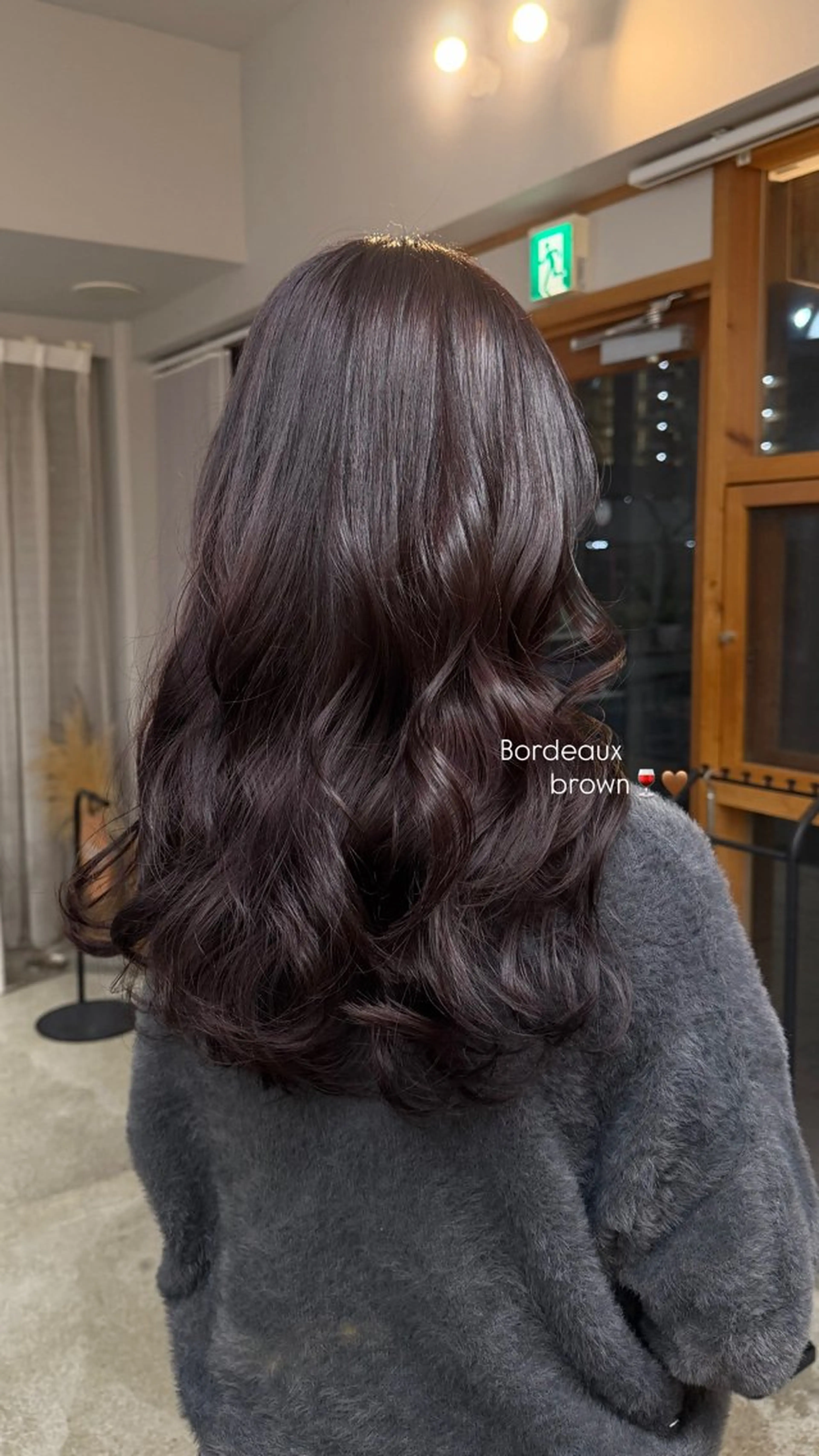 セミロング カラー ボルドーカラー ブラウンカラー cipre 萌乃のヘアスタイル