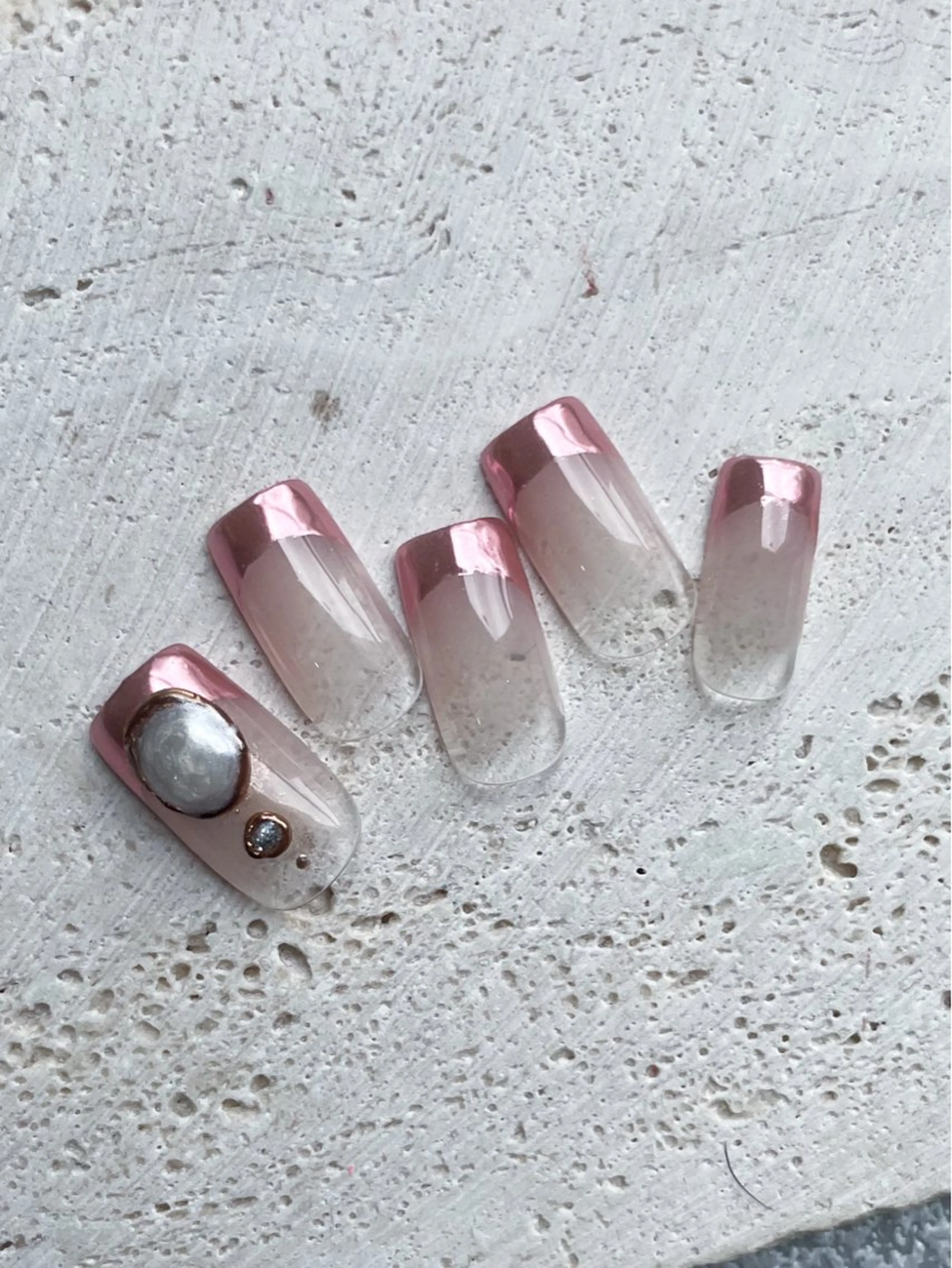 ネイル ハンドネイル atelier　FIORITURA所属・FIORITURA aiのネイルデザイン