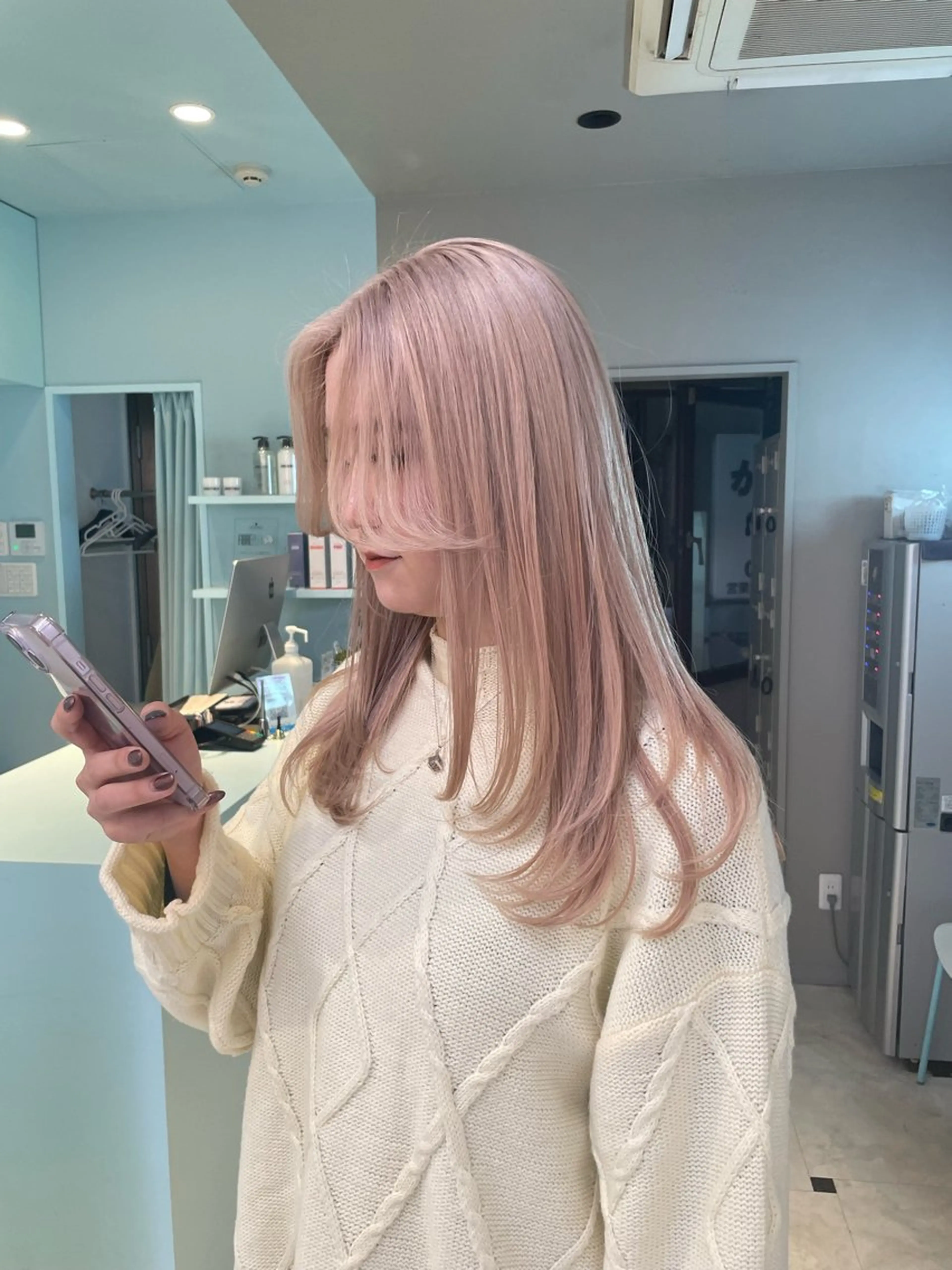 ミディアム ブリーチ✖️ 縮毛LANDのヘアスタイル