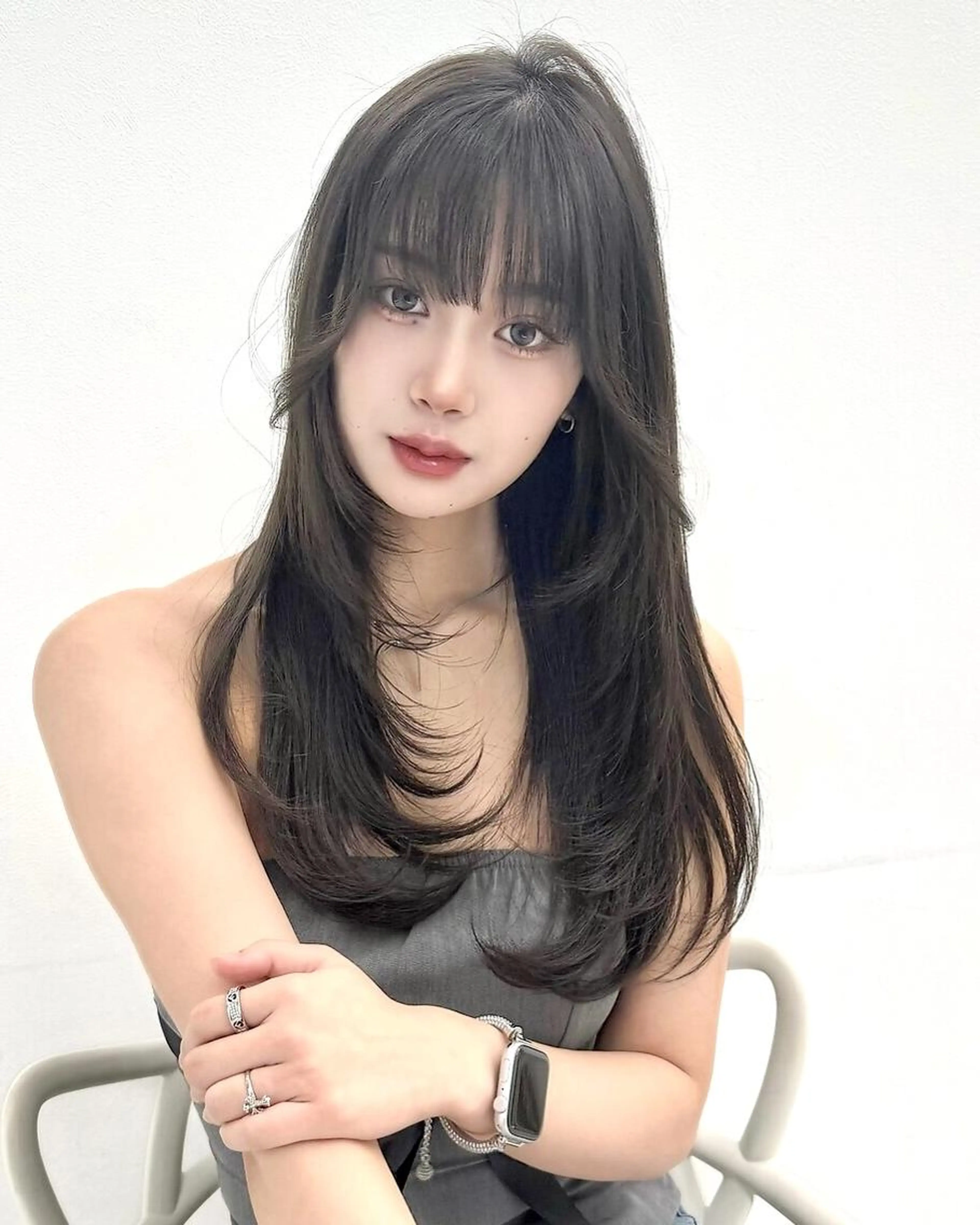 【🪽minimo限定価格🪽】トレンドのレイヤーカット🤍➕透明感に優れた韓国暗髪カラー➕オリジナルトリートメント🤍の写真