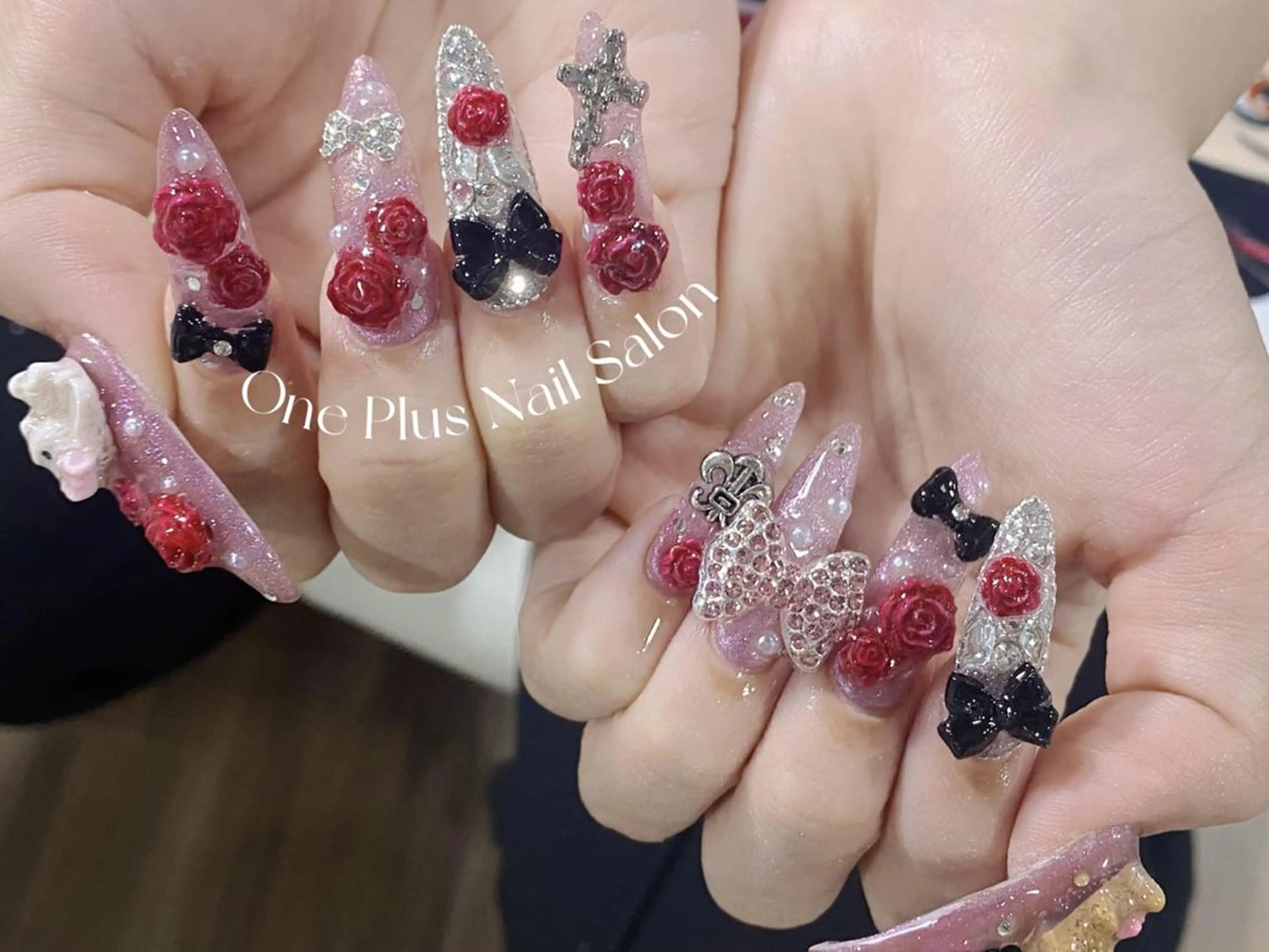 ネイル フレンチネイル 韓国ネイル マグネットネイル 持ち込み ワンカラーネイル One Plus キキのネイルデザイン