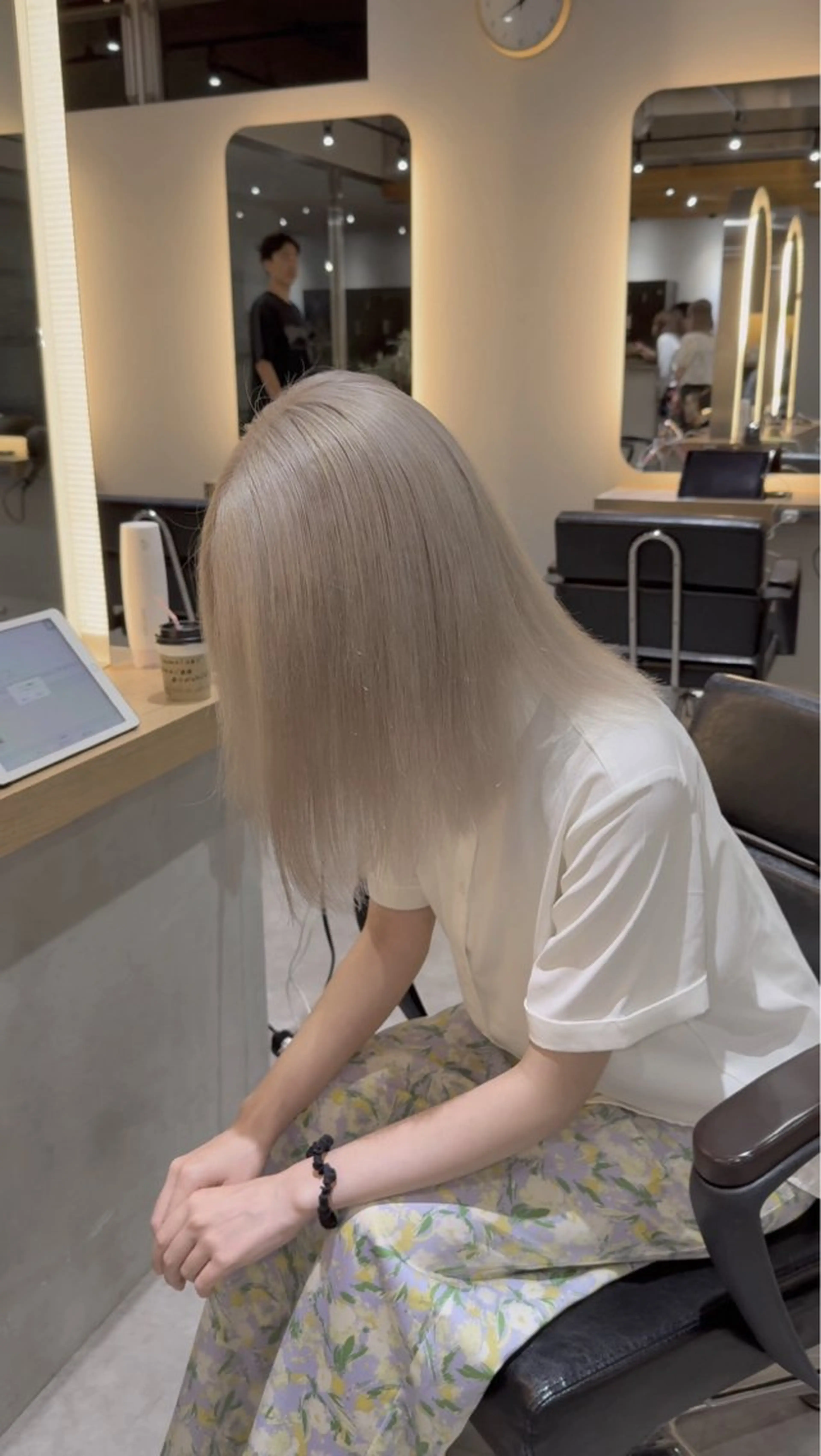 ミディアム カラー ヘアカラー トリートメント レイヤーカット/ ブリーチカラー/雅人のヘアスタイル