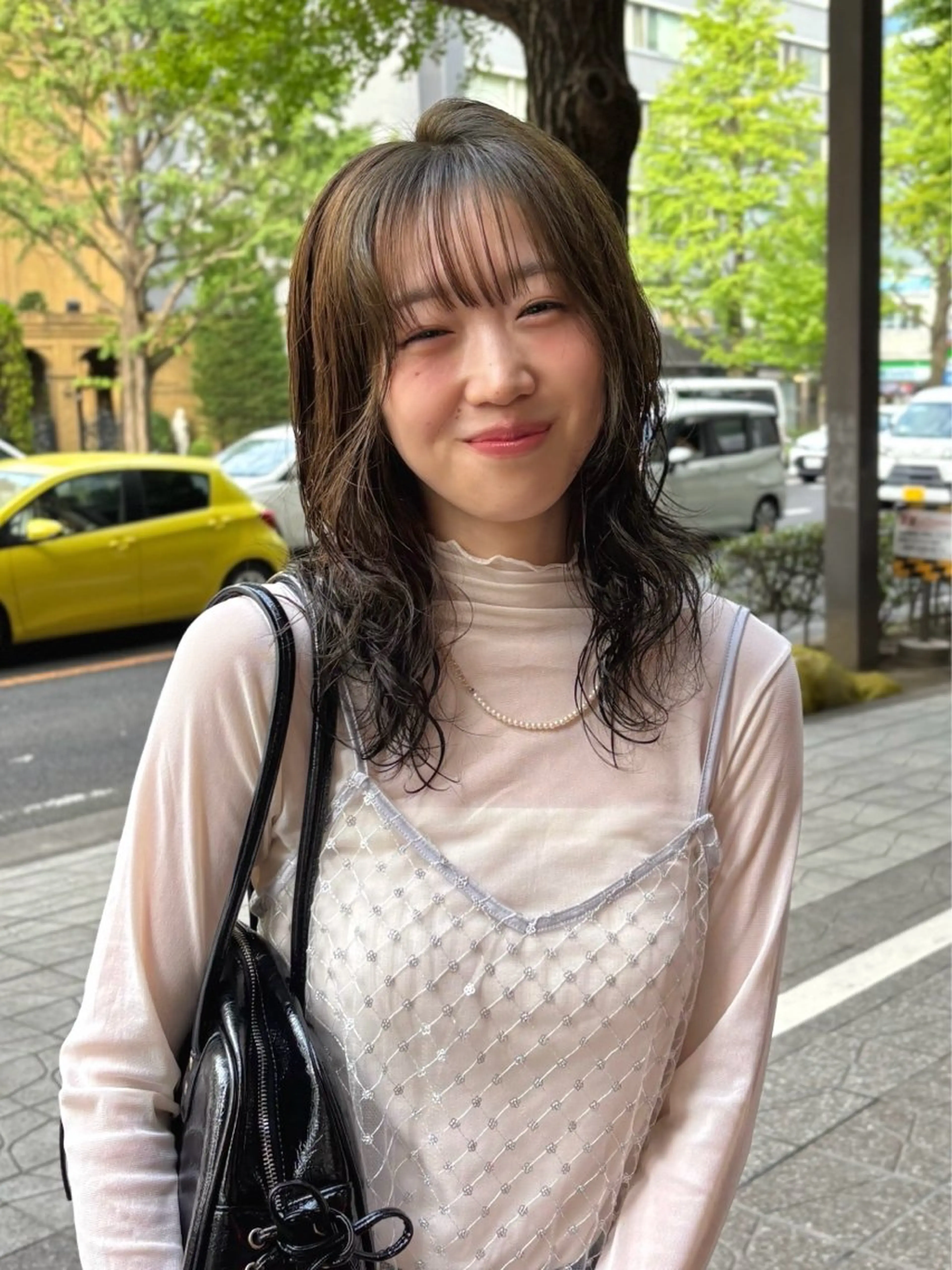 セミロング behive  駅前店所属・菊地 桃花のヘアスタイル