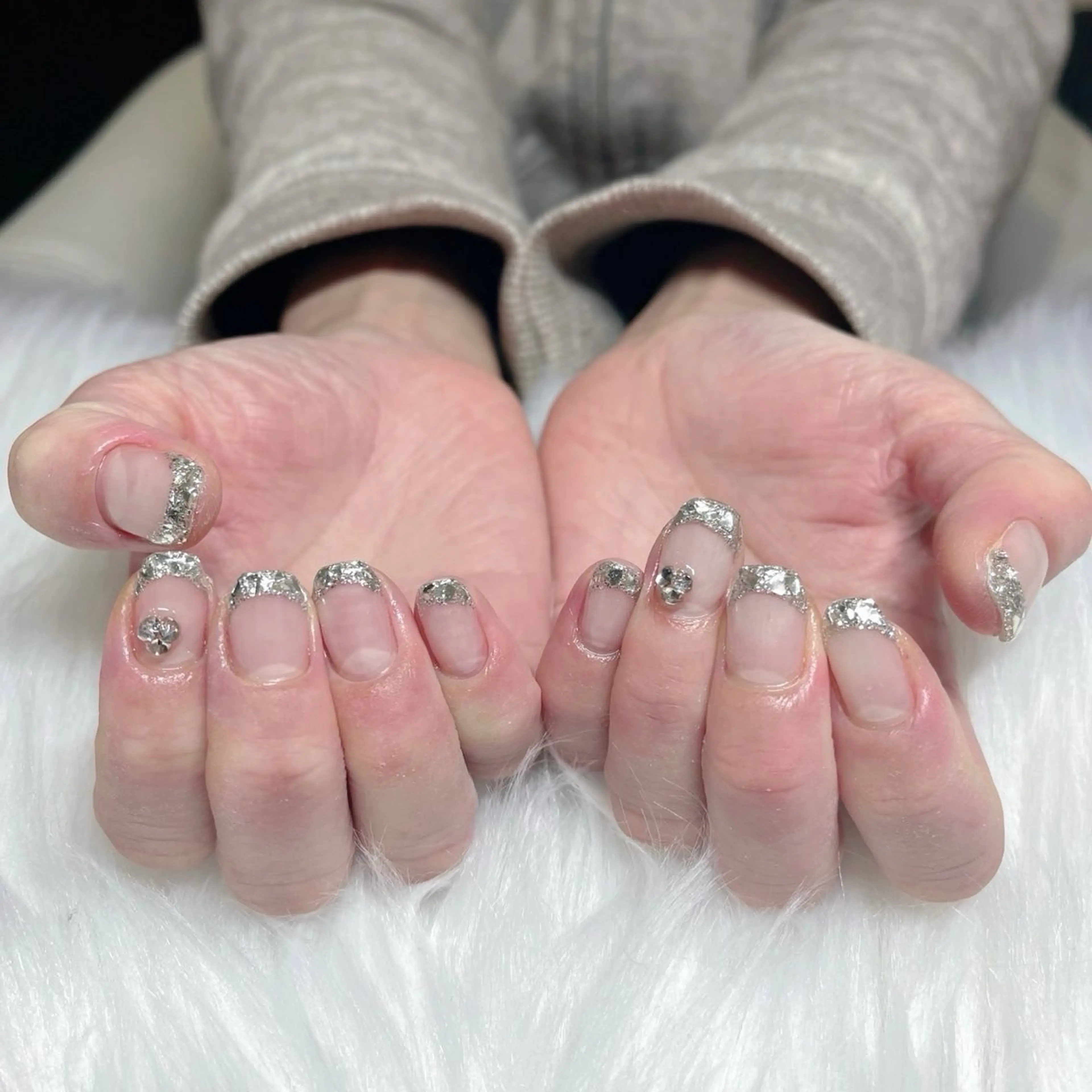 ネイル フレンチネイル ガラスフレンチ ハンドネイル 加藤 千鈴のネイルデザイン