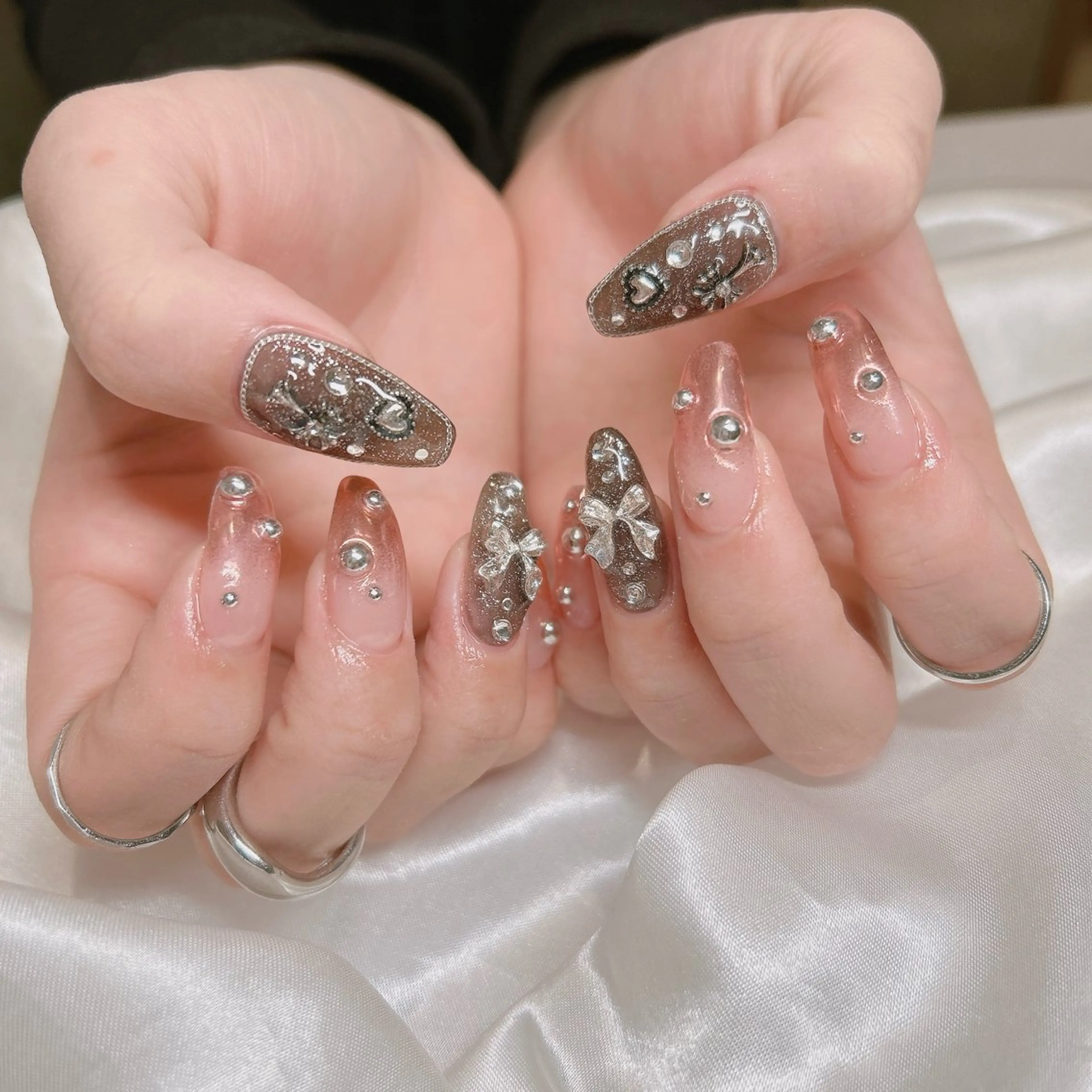 ネイル ミラーネイル ハンドネイル junna のぞいてねのネイルデザイン