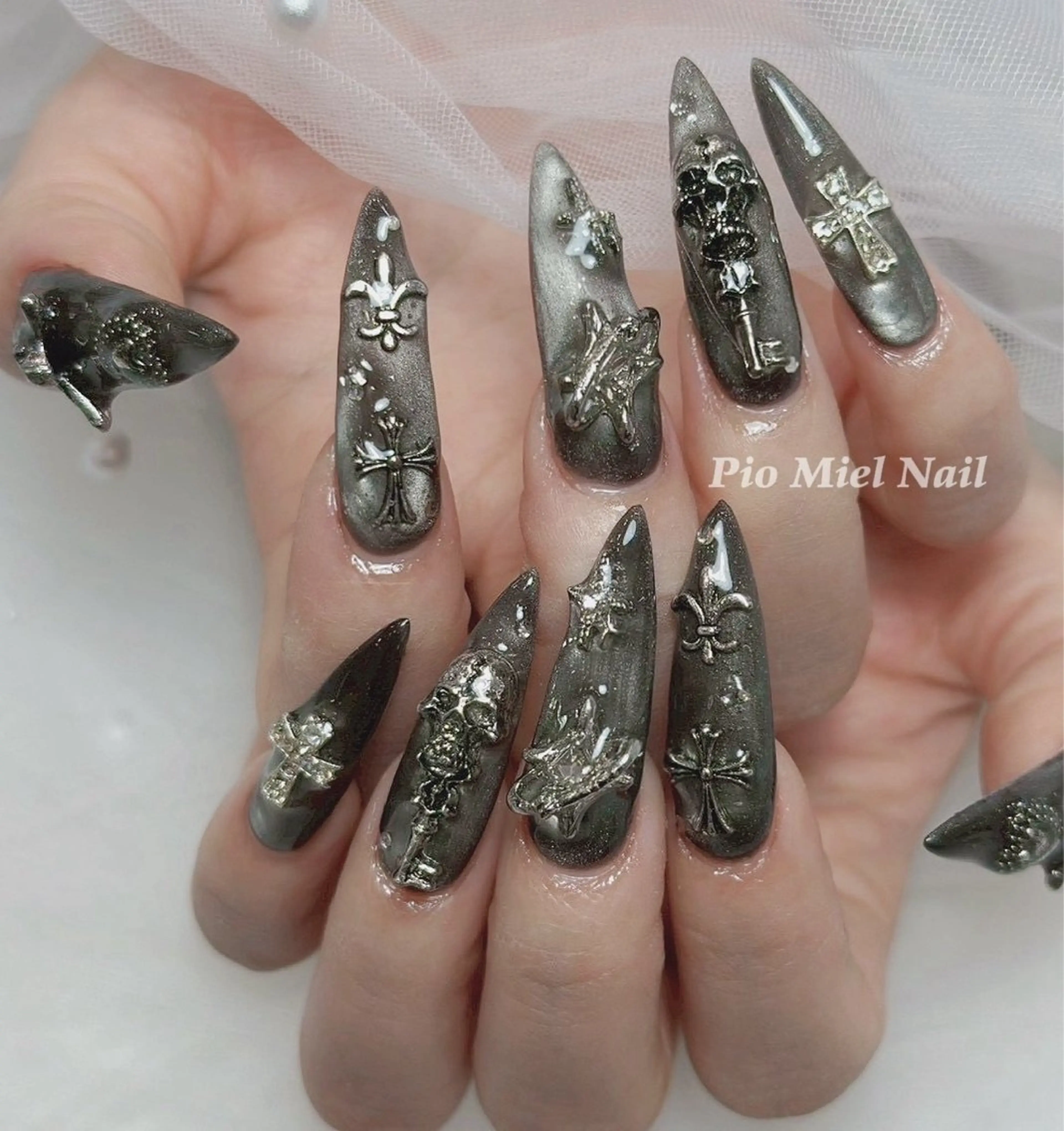 ネイル ハンドネイル HANA 長さだしのネイルデザイン