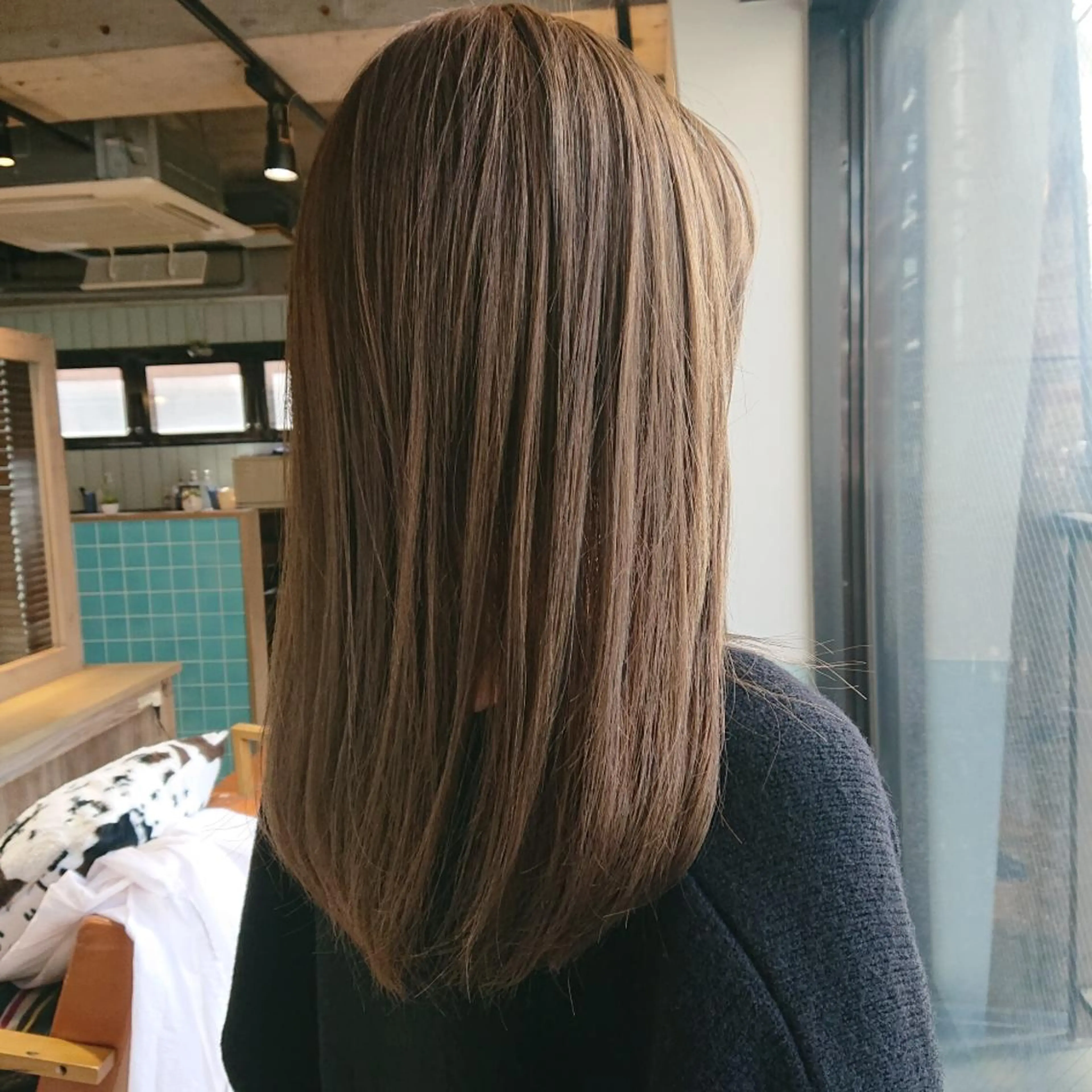 ロング カラー ブリーチ ダブルカラー ブリーチなしカラー alushe 岡 陽子のヘアスタイル