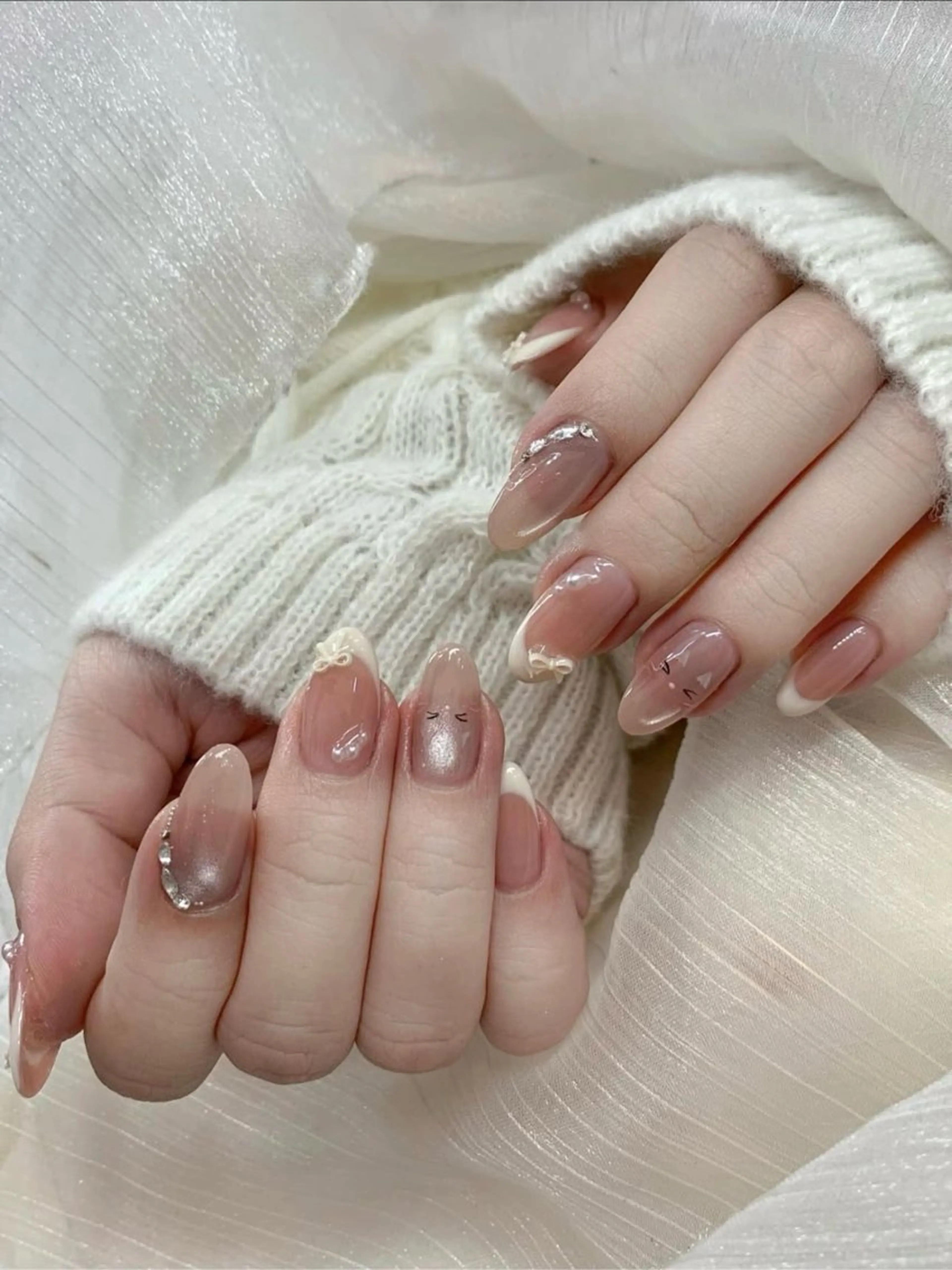 ネイル アートネイル オーロラネイル ブルー チークネイル フットネイル ハンドネイル NAILS168 新大久保店のネイルデザイン