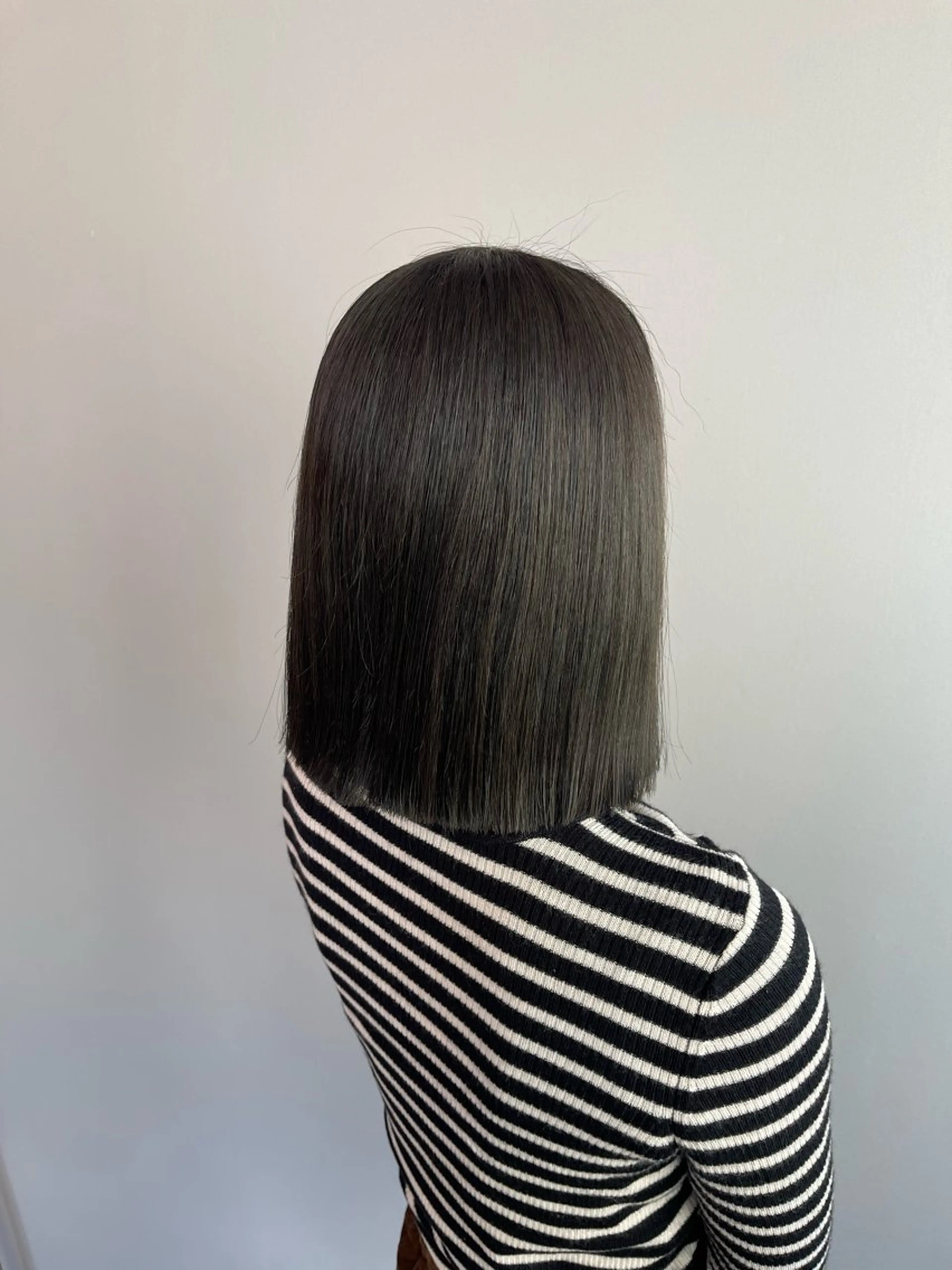 ミディアム カラー グレージュ オリーブグレージュ オリーブグレー カット ヘアカラー トリートメント 透明感カラー/艶髪/ エクステ/HIROのヘアスタイル