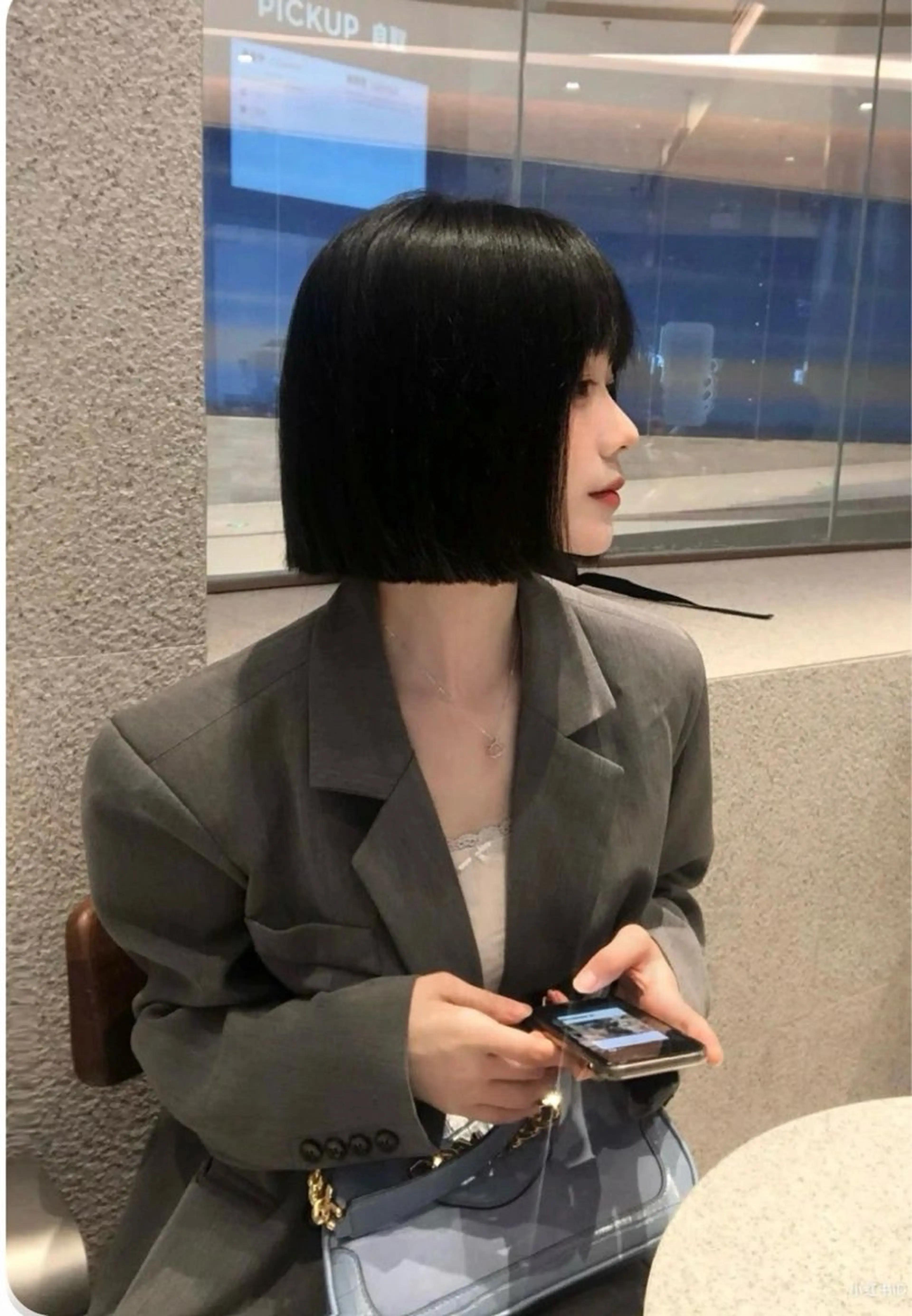 ショート youres hair恵比寿本店所属・縮毛矯正×レイヤー カット/飯田 輝のヘアスタイル