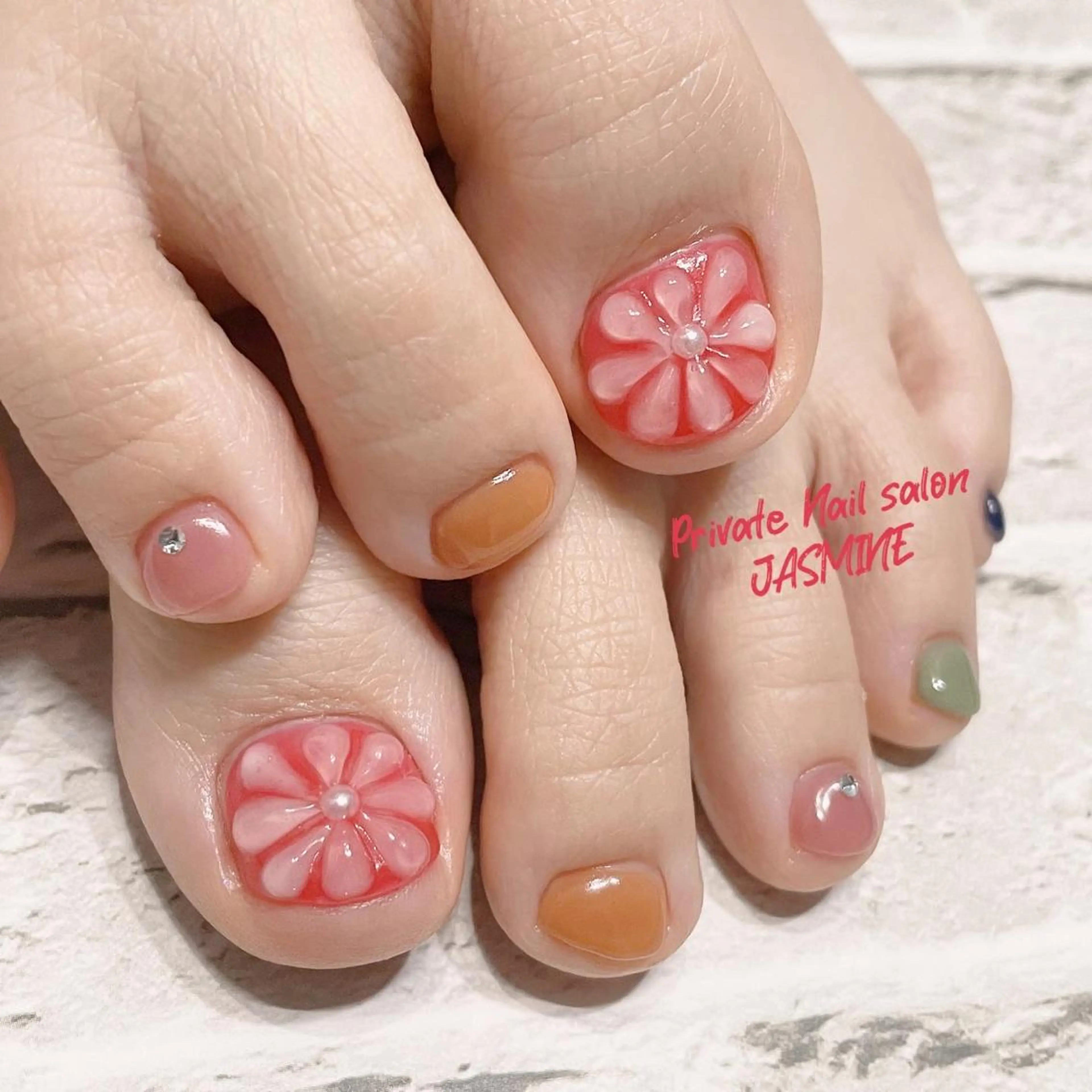 ネイル フラワーネイル フットネイル ぷっくりネイル フットネイル Nail salon JASMINEのネイルデザイン
