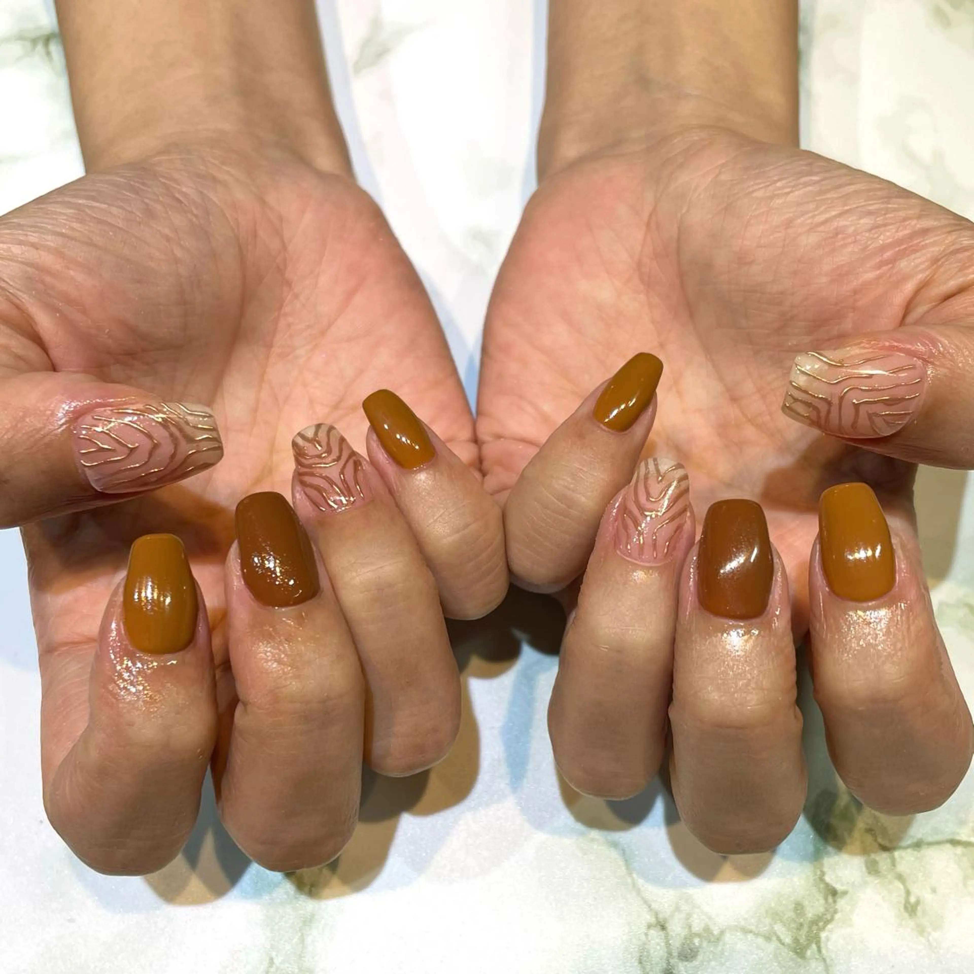 ネイル ニュアンスネイル ハンドネイル 糀屋 彩奈のネイルデザイン