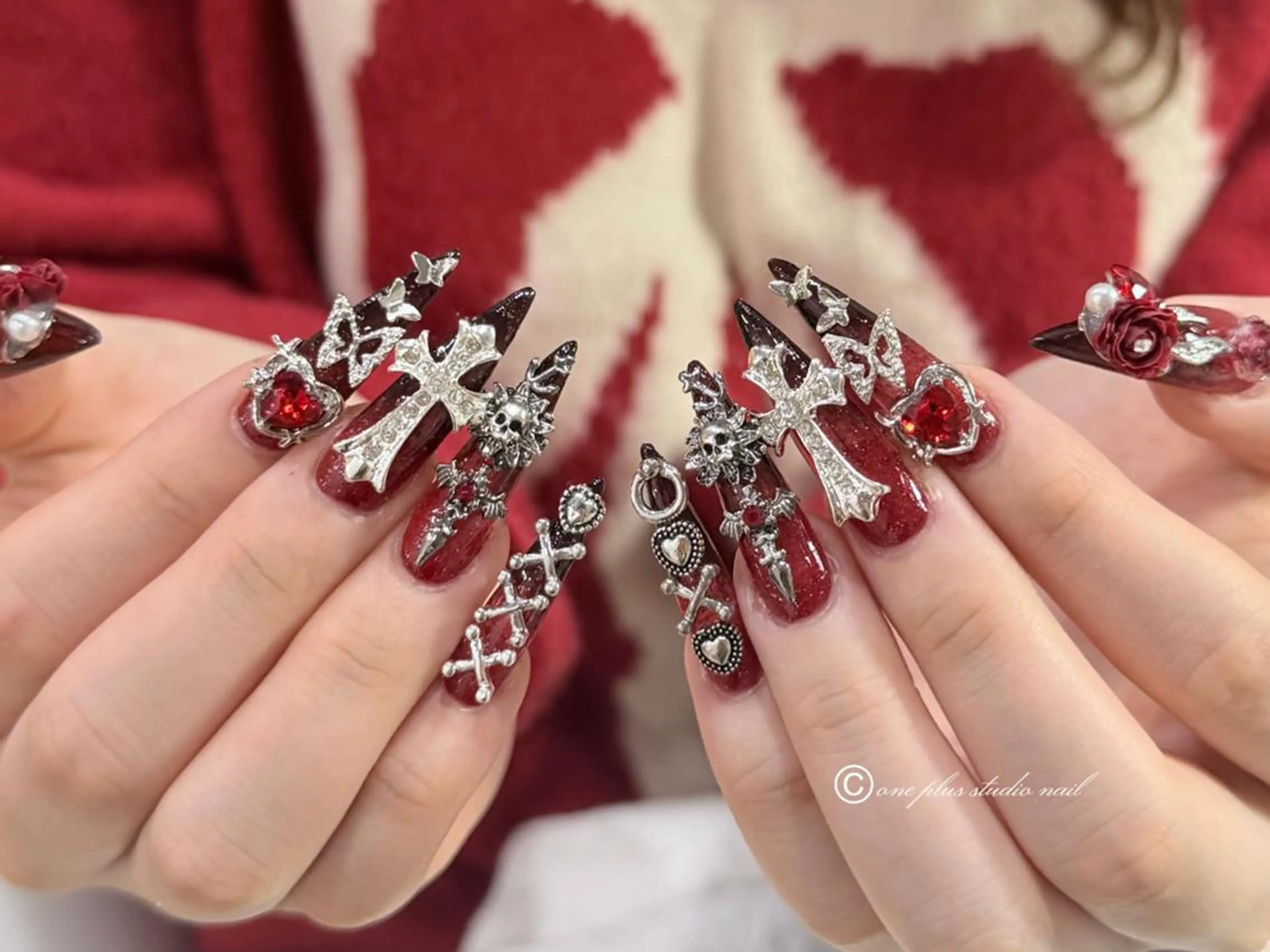 ネイル アニマル柄 ボルドー ブラウン フレンチネイル マグネットネイル One plus StudioNailのネイルデザイン