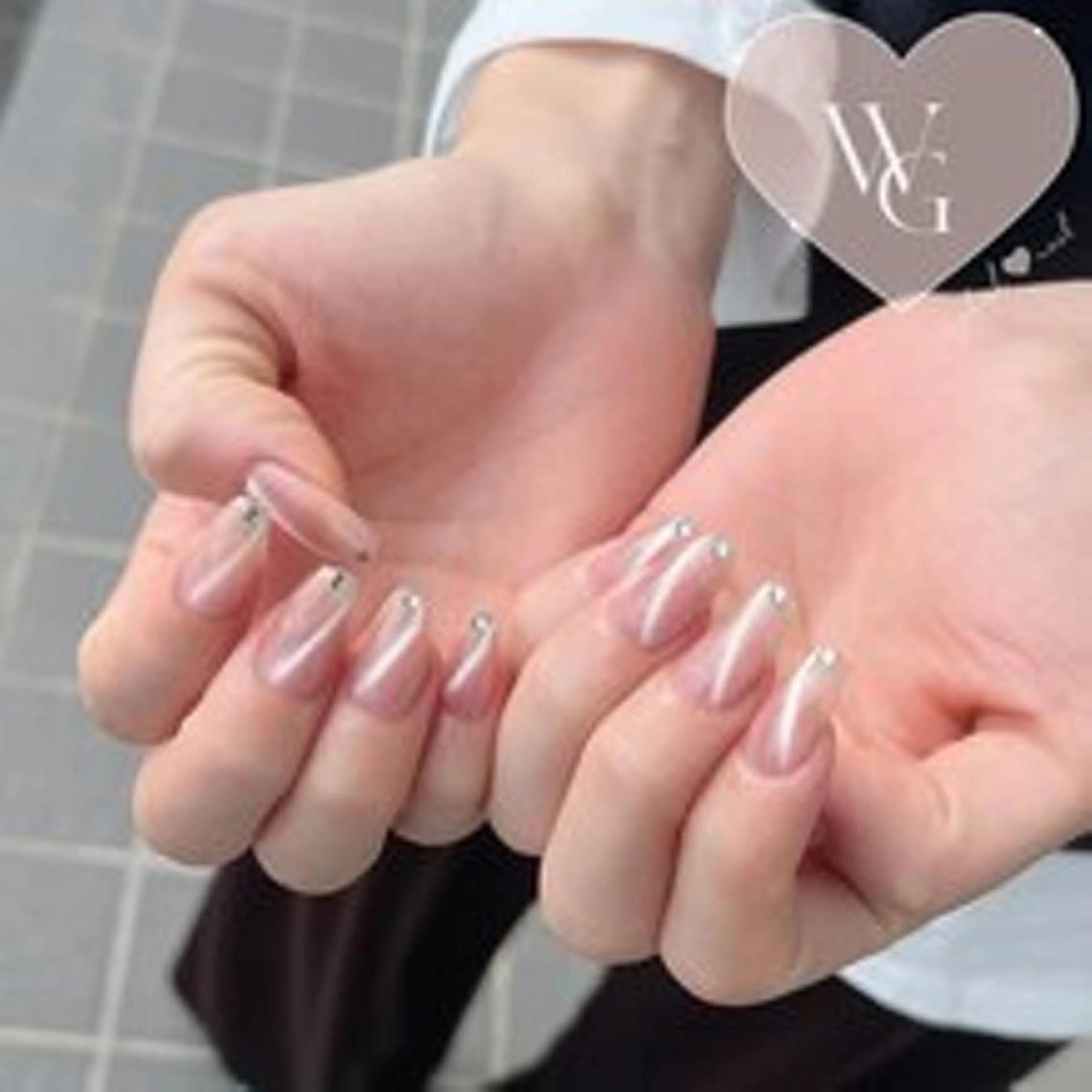 ネイル ハンドネイル フットネイル White Gymのネイルデザイン