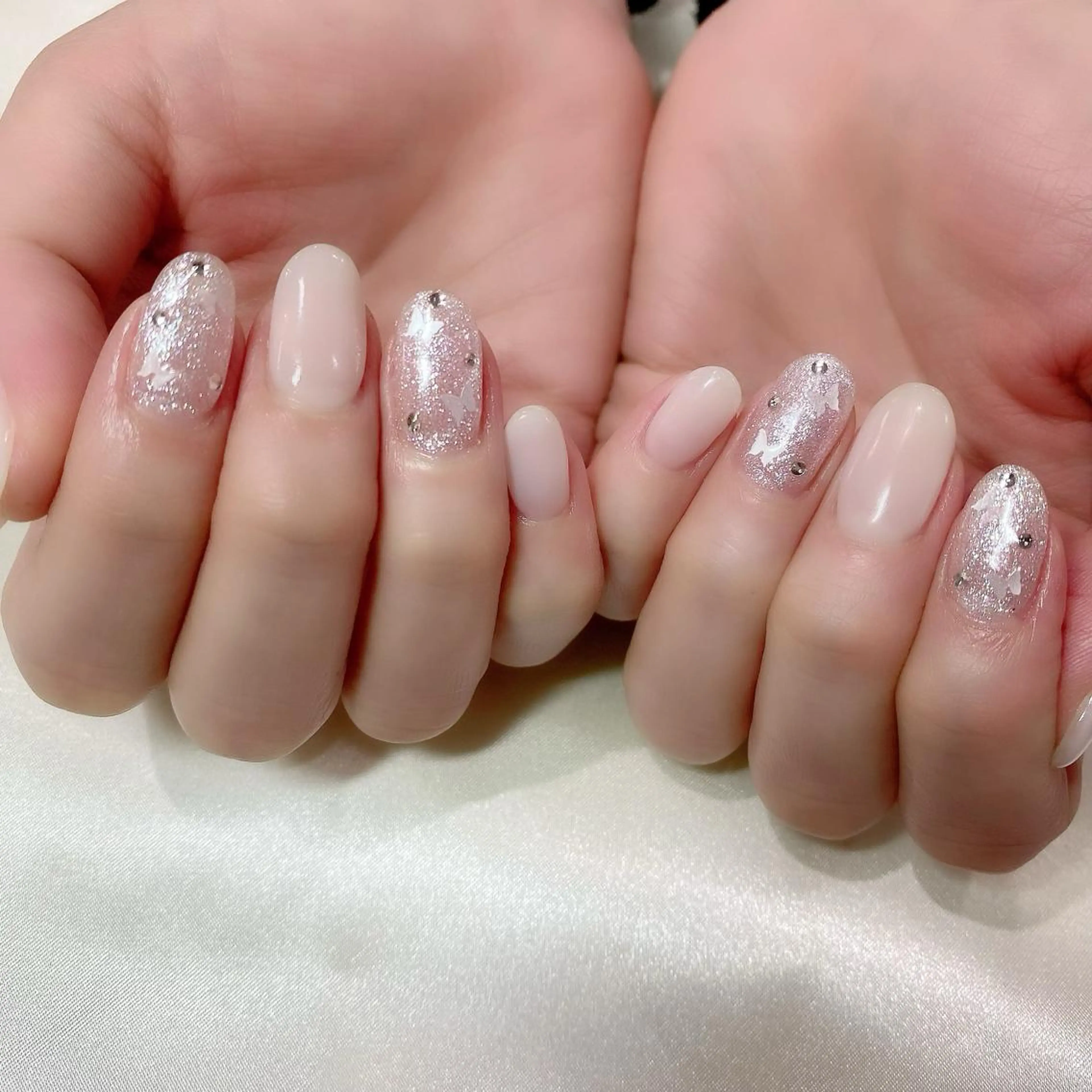 ネイル ラメ(グリッター) ホワイト 冬ネイル ハンドネイル Salon Kのネイルデザイン