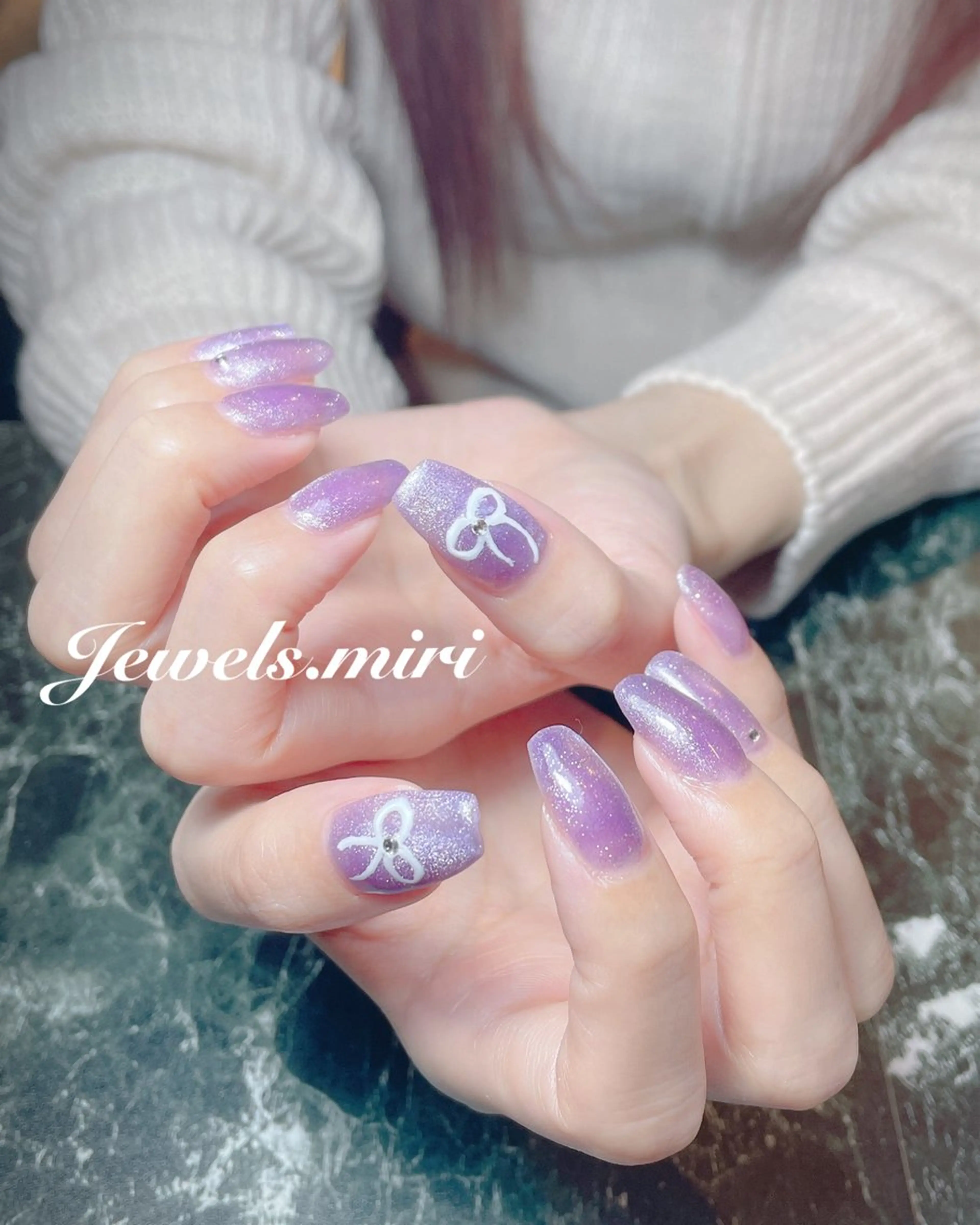 ネイル アートネイル マグネットネイル マグネットワンカラー ワンカラーネイル パープル Jewels nail lily 白楽所属・ネイルサロン Jewels Mのネイルデザイン