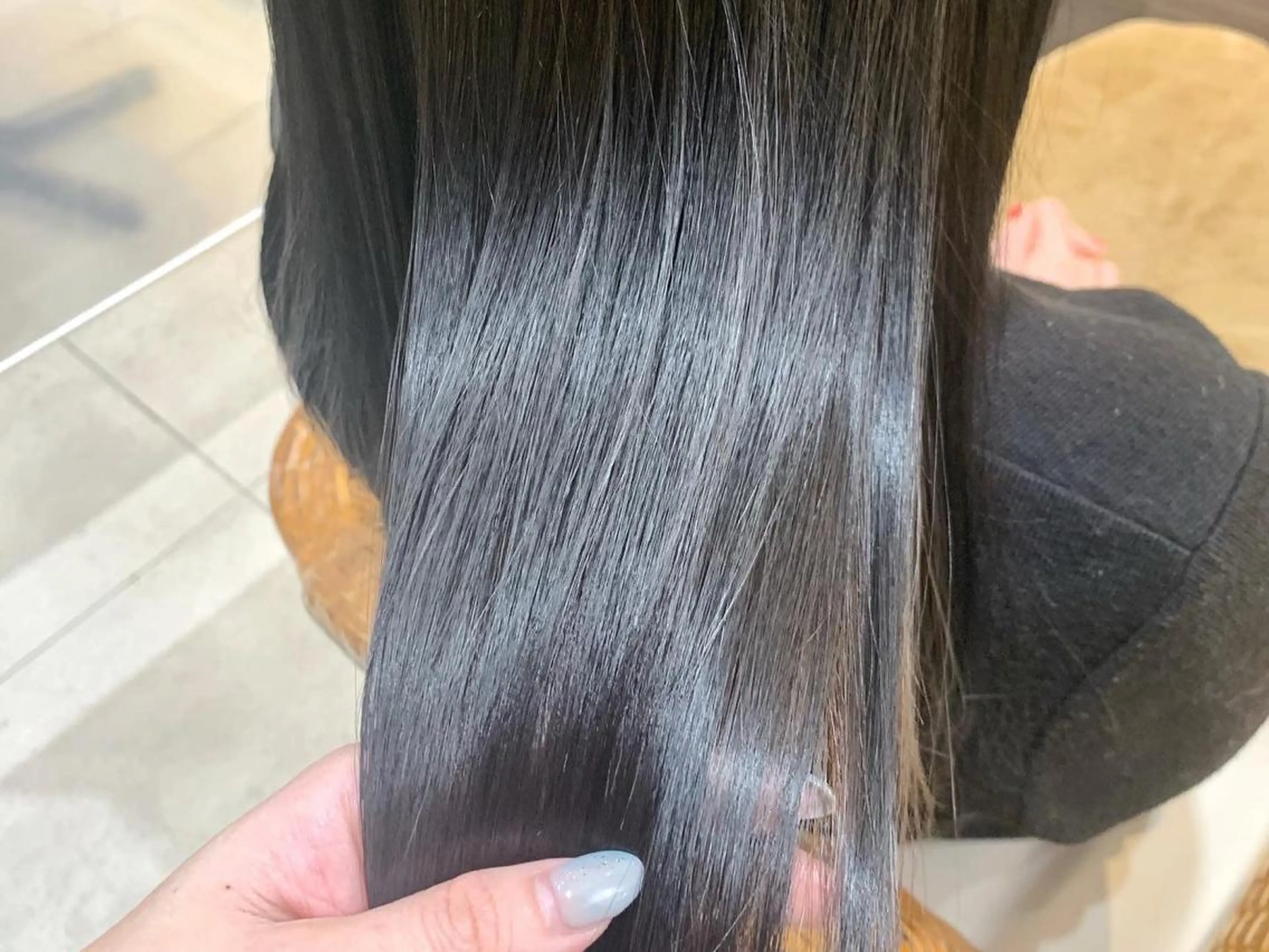 ロング 髪質改善 トリートメント 酸熱トリートメント ブリーチカラー💛 石川慧南のヘアスタイル