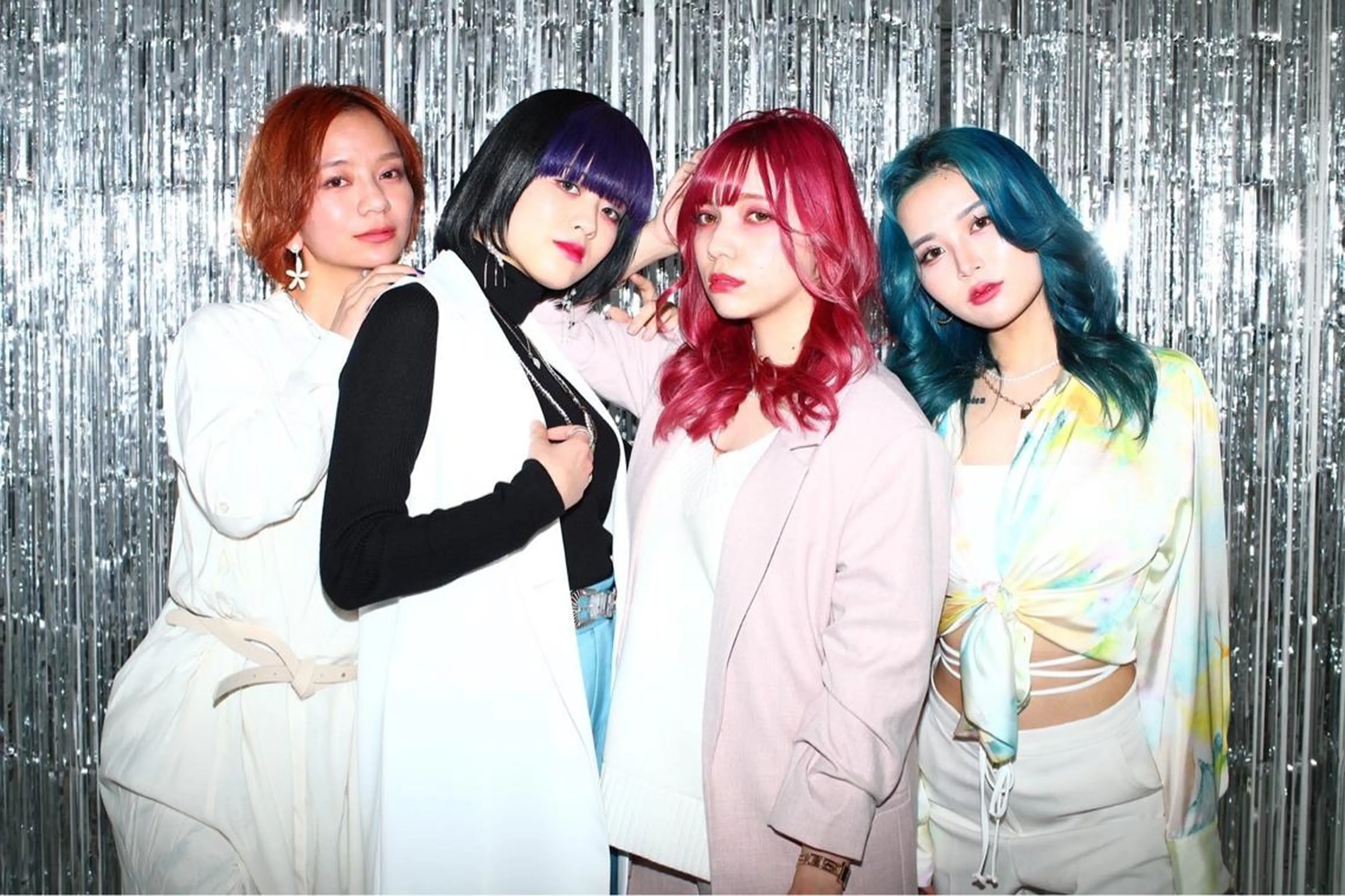 セミロング カラー パーマ ヘアアレンジ メンズ キッズ ネイル マツエク・マツパ アイブロウ ハイトーンNo.1 👩🏼NaGiSaのヘアスタイル