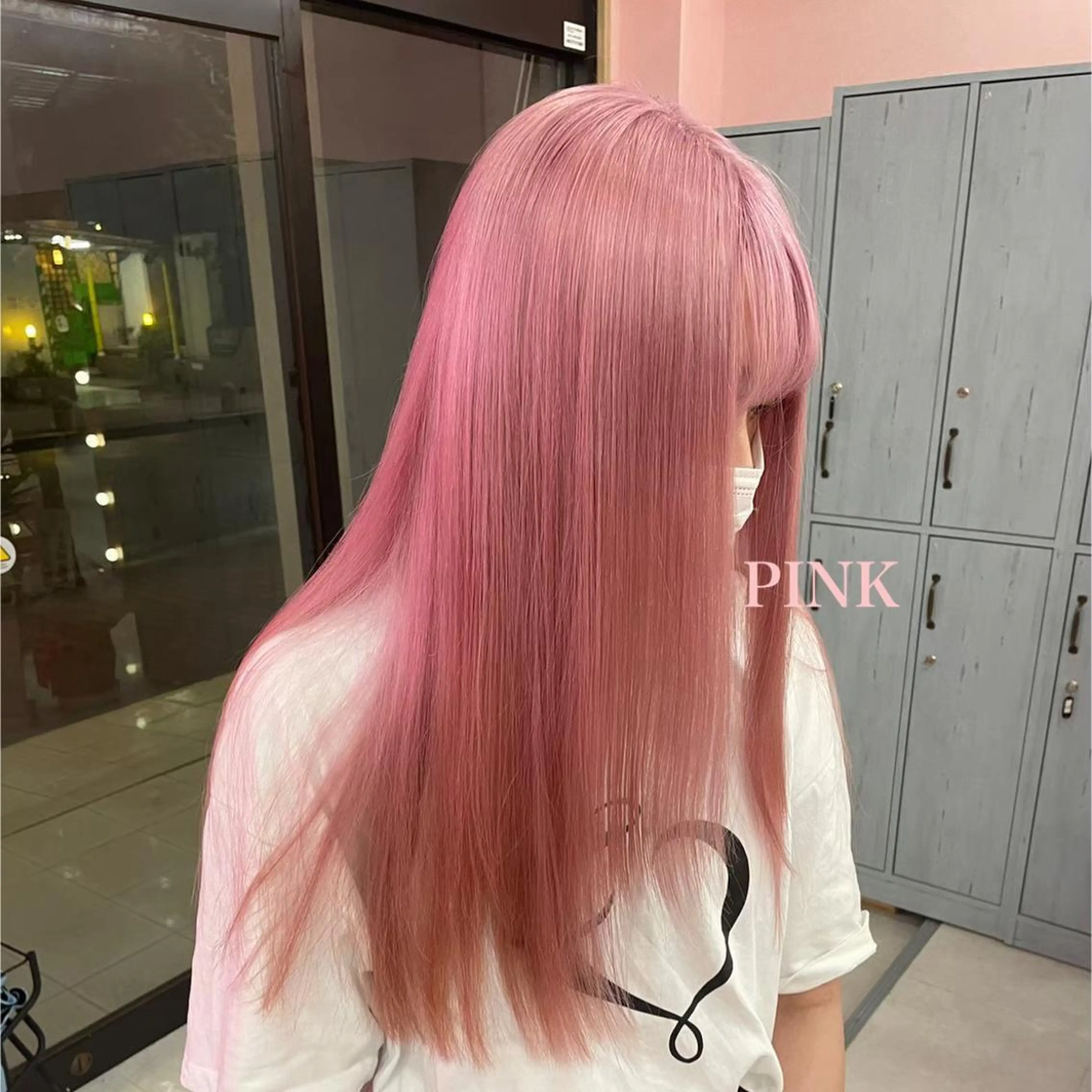 カラー アッシュ アッシュグレー アッシュグレージュ バレイヤージュ ミストバング デザインカラー MIKU🦋のヘアスタイル