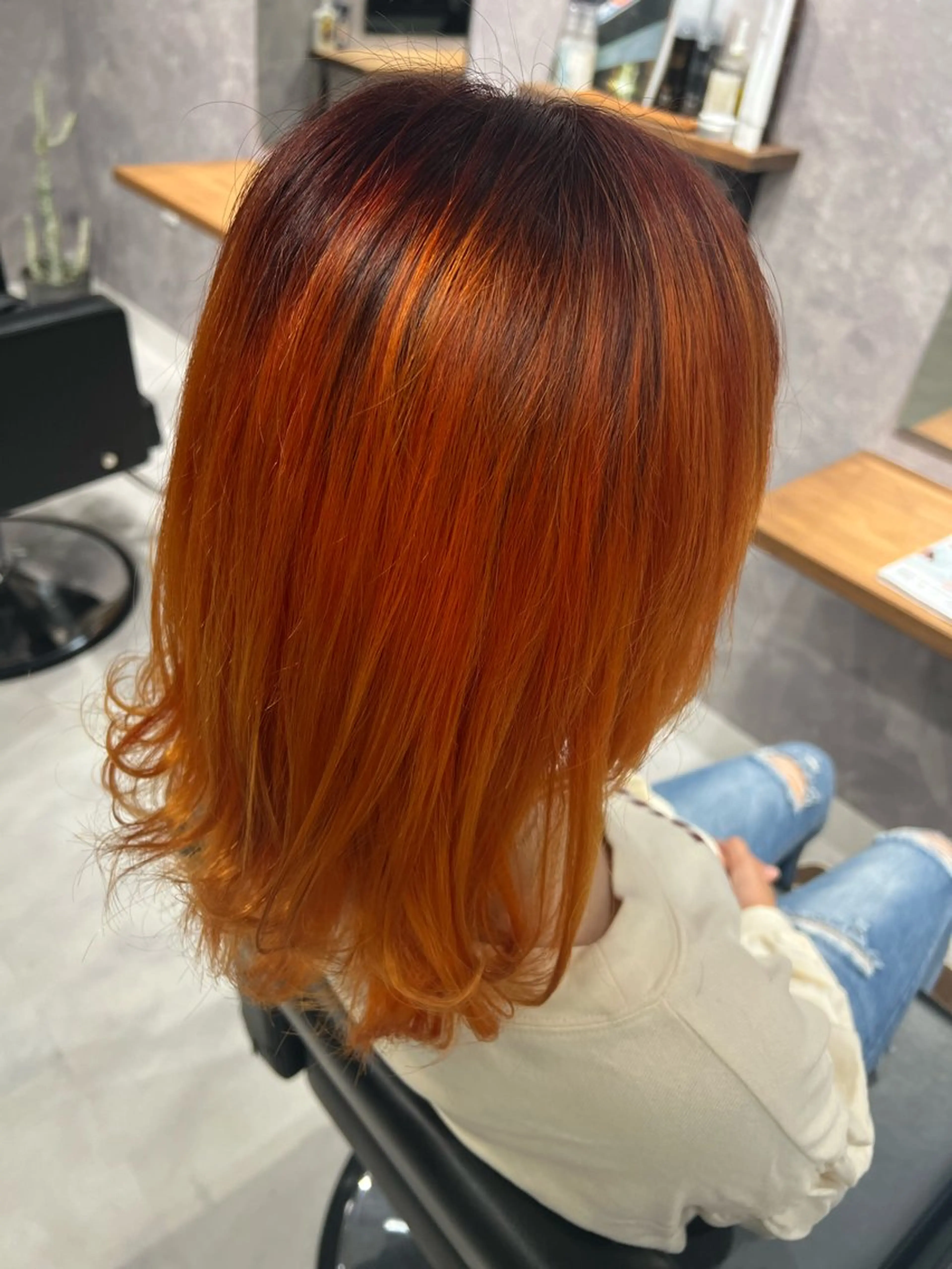 ミディアム ヘアカラー Las.所属・萩原 一葉のヘアスタイル