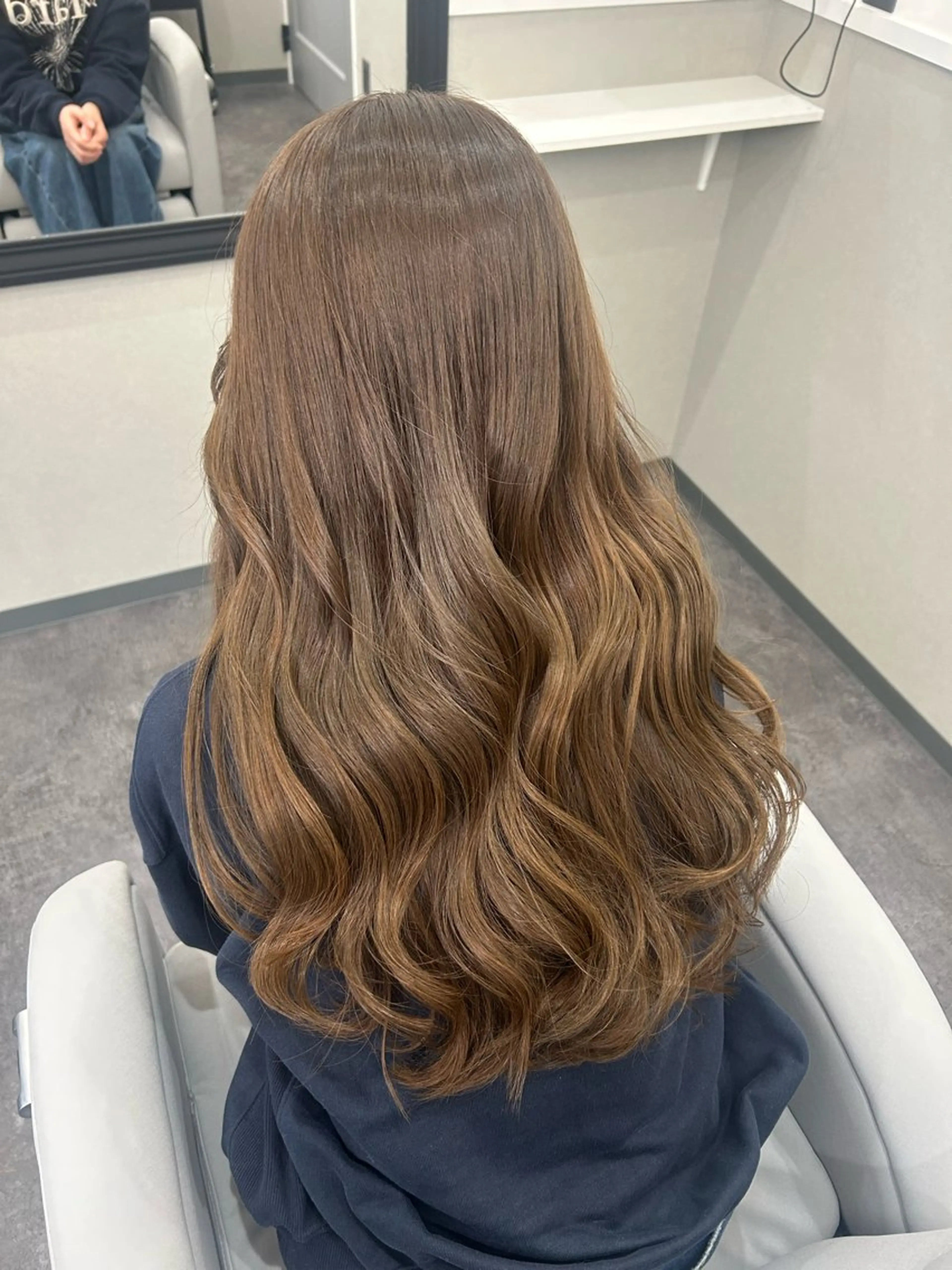 似合わせカット+低ダメージ艶感カラーの写真