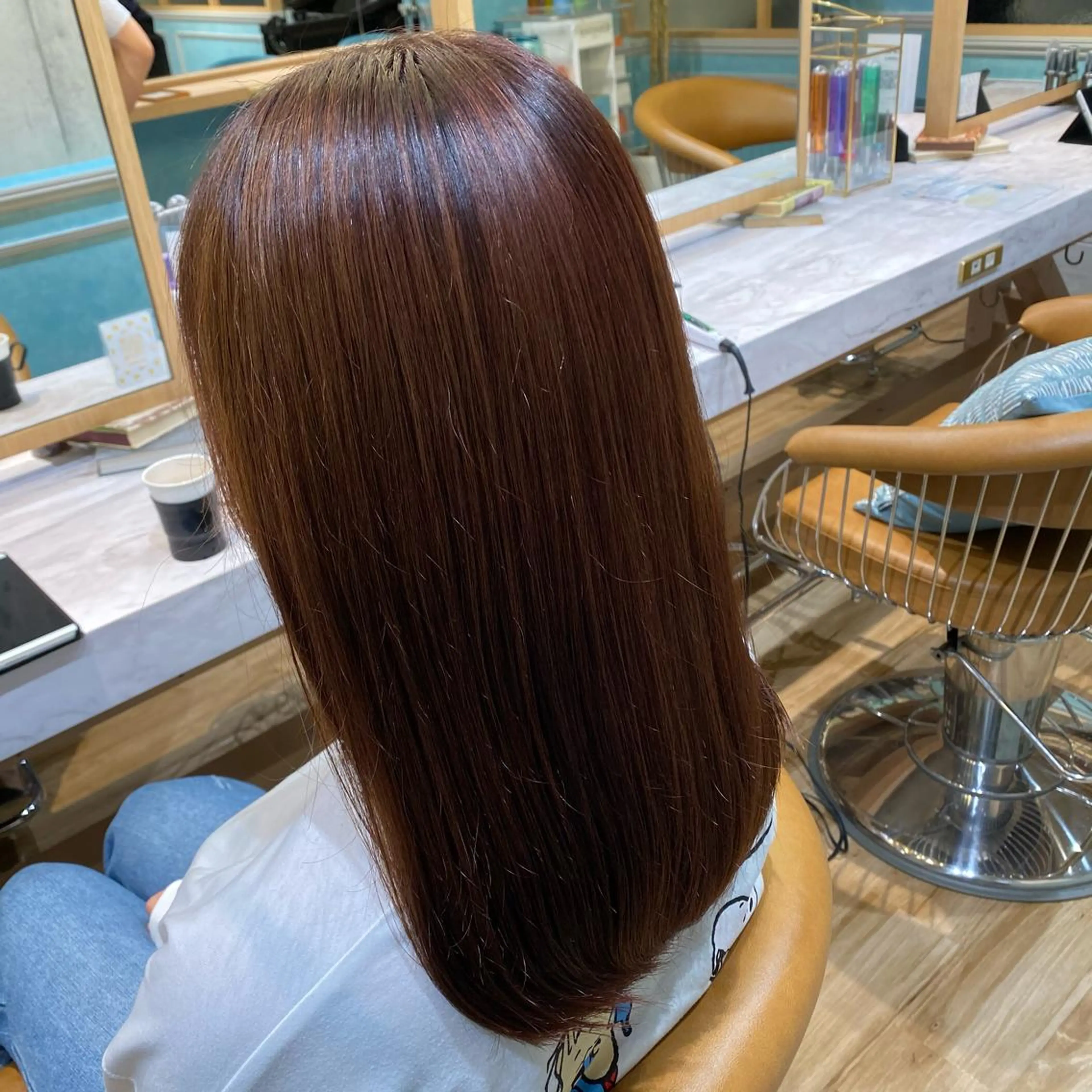 セミロング カット ヘアカラー トリートメント 山本翔一郎 韓国顔周りレイヤーのヘアスタイル