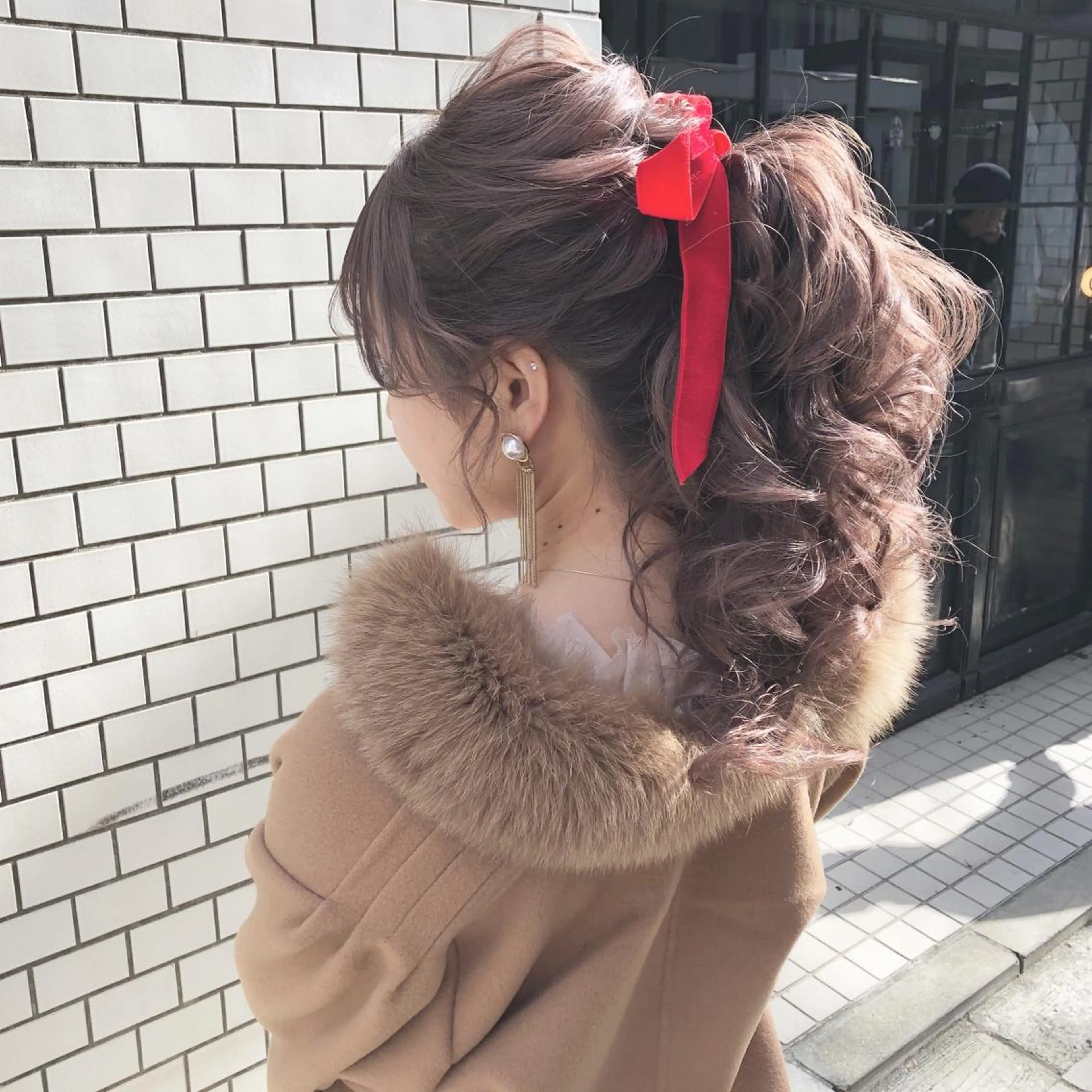 ロング カラー ヘアアレンジ ポニーテール autre所属・大久保 ひでなりのヘアスタイル