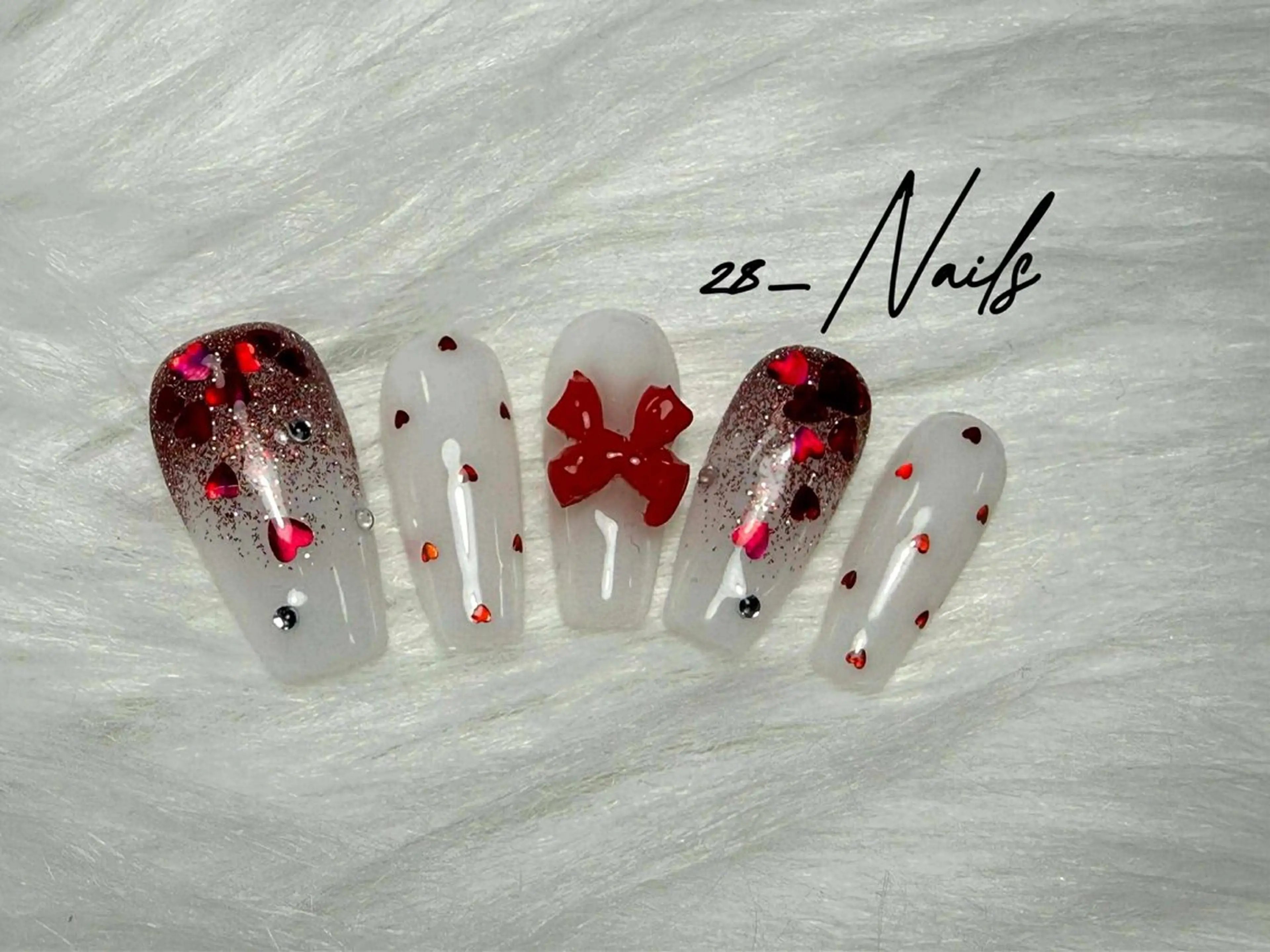 ショート ハンドネイル 28nails .thaoのネイルデザイン
