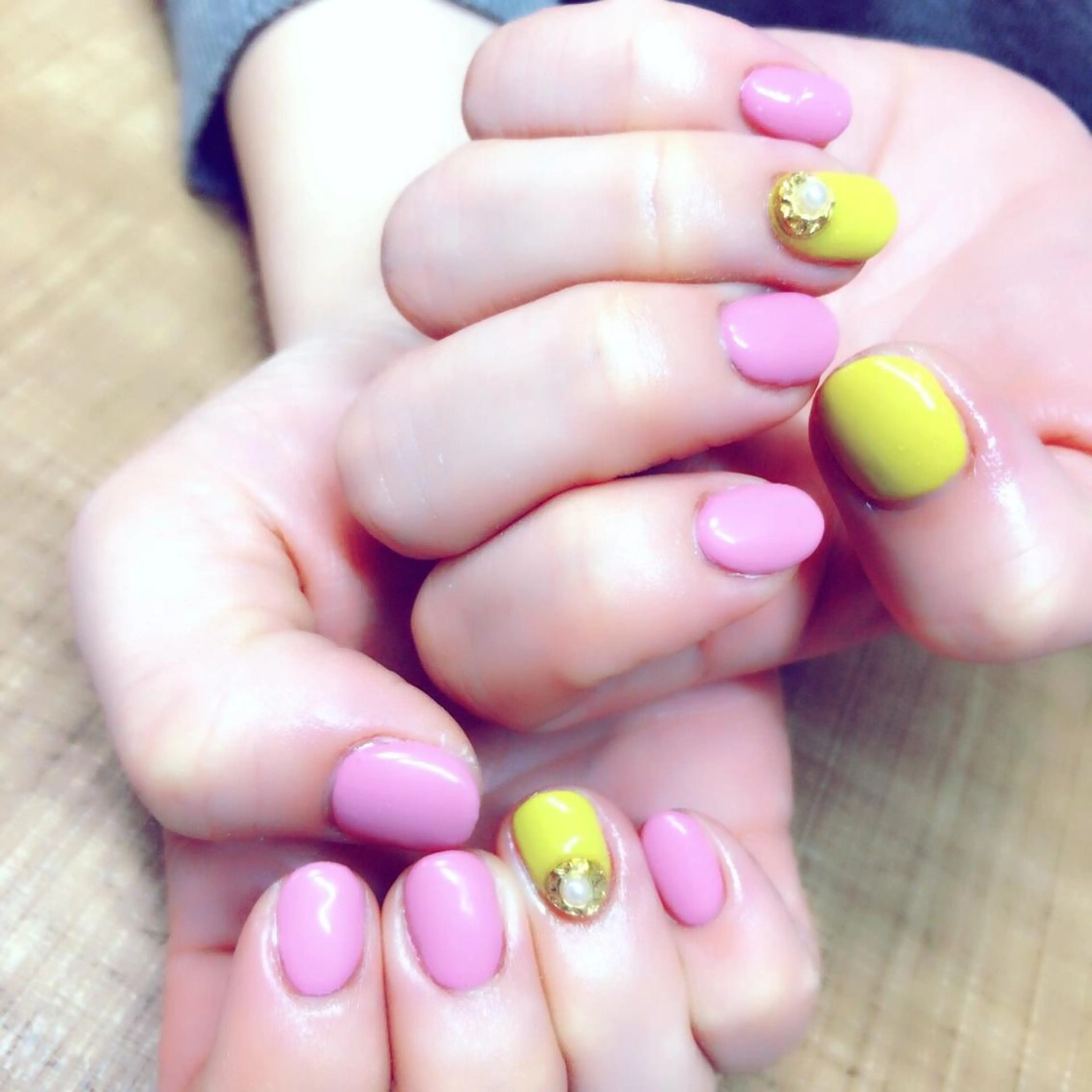 ショート ネイル 安藤 Charlotteのネイルデザイン