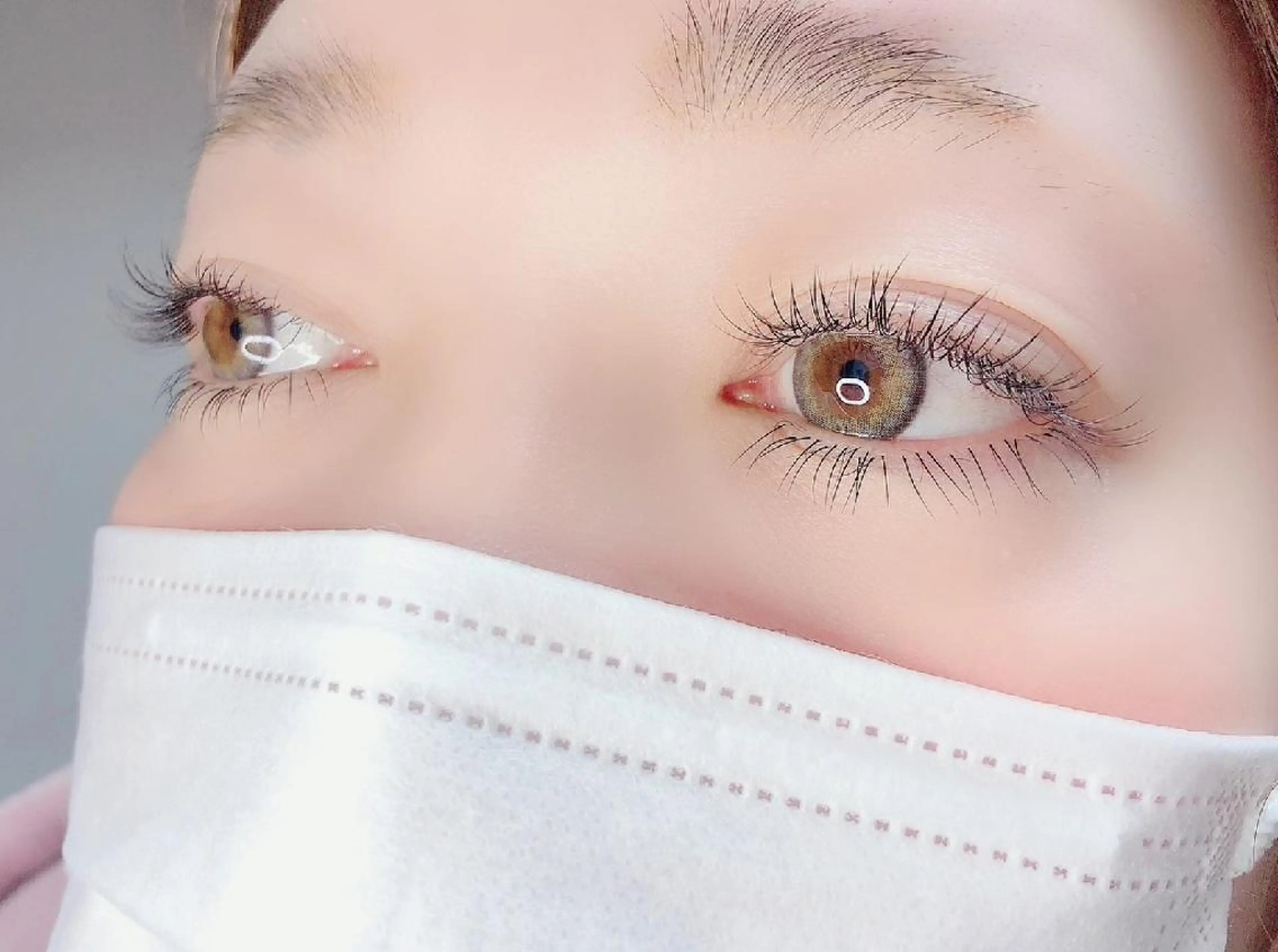 マツエク・マツパ 付け放題 バインドロック カラーマツエク フラットラッシュ パリジェンヌラッシュリフト マツエク 吉岡 ゆうなのマツエク・マツパデザイン