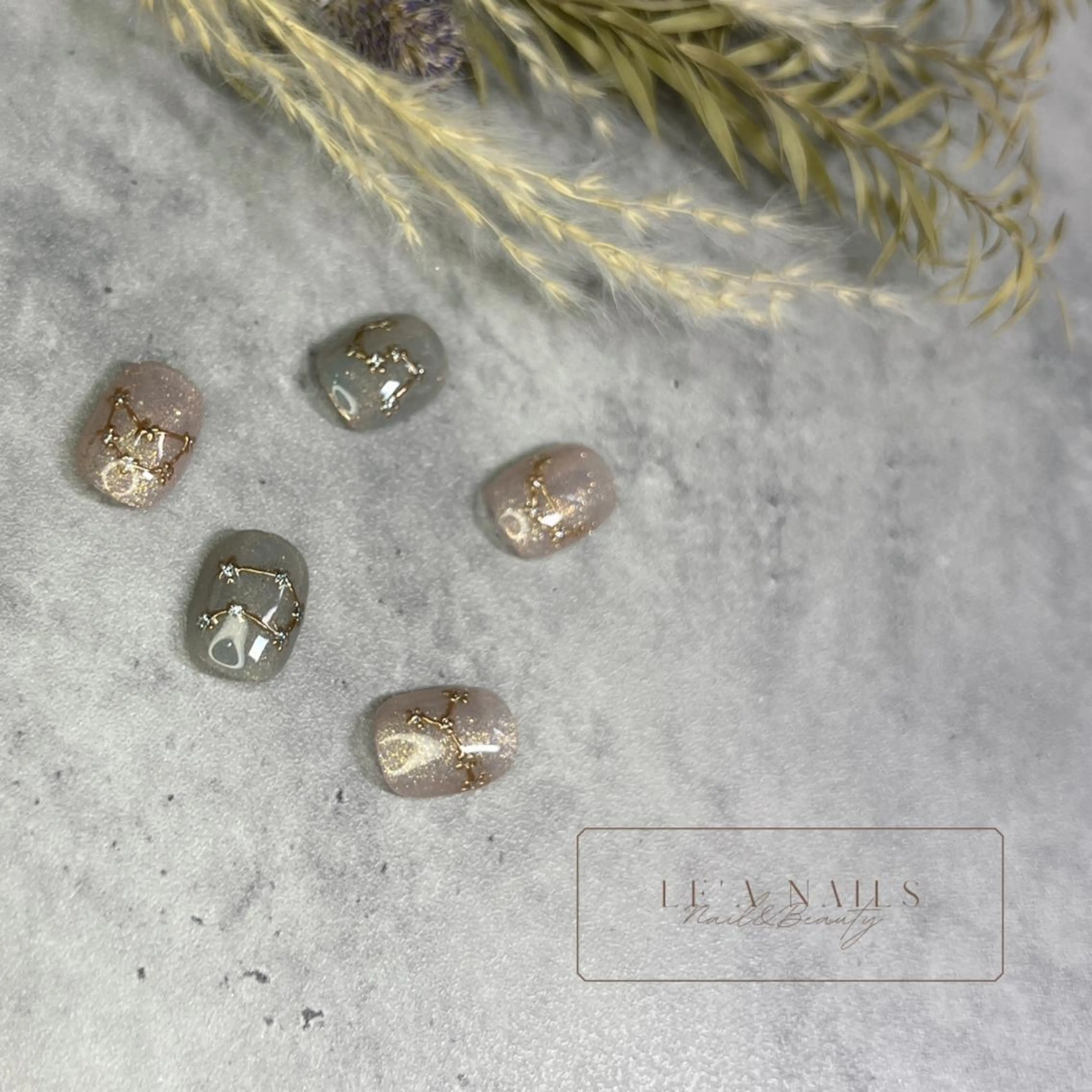 ネイル LE'A NAILSのネイルデザイン