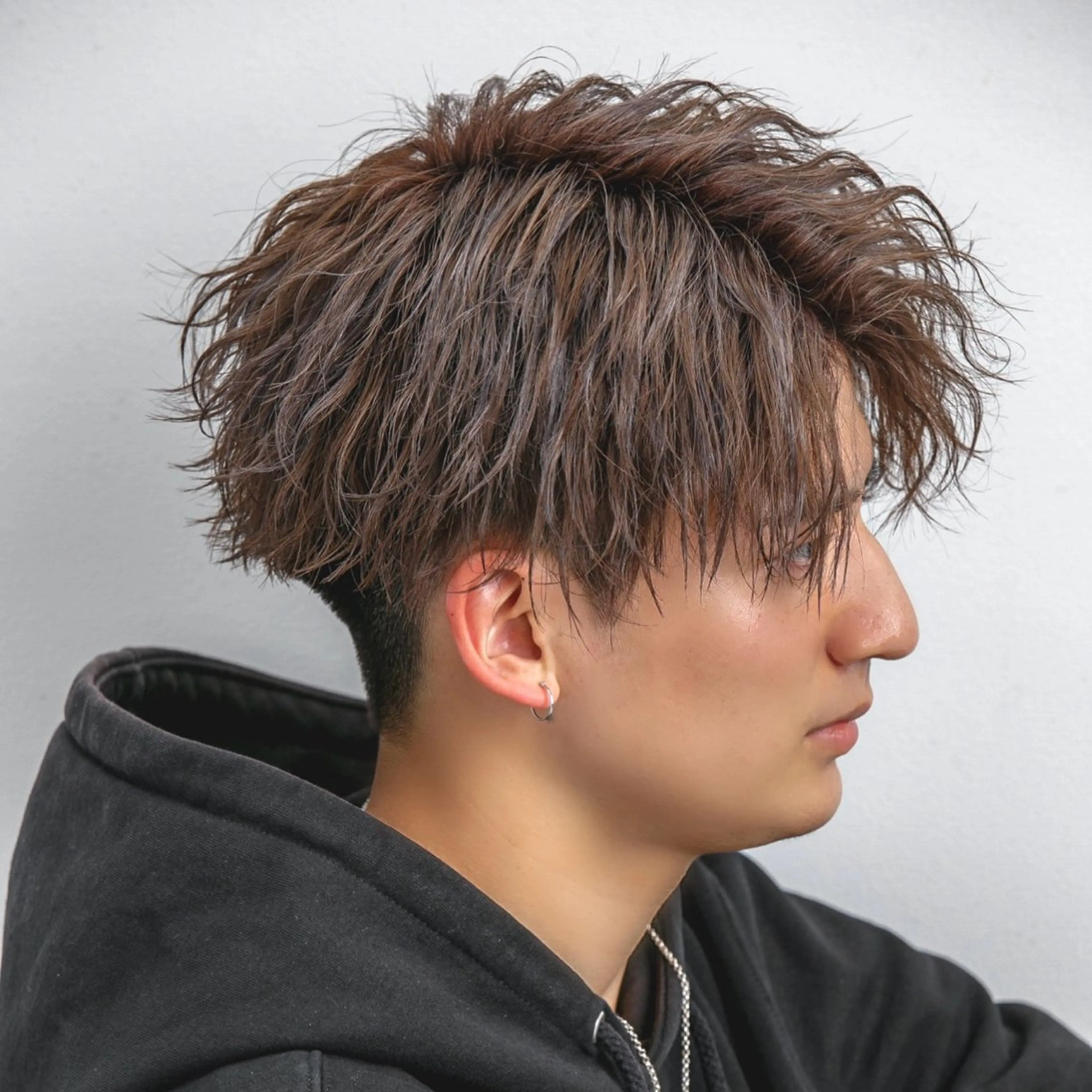 ショート パーマ メンズ アップバング センターパート フェードカット メンズハイライト メンズメッシュ カット パーマ 店長⚜️メンズカット パーマ⚜️則次亮哉のヘアスタイル