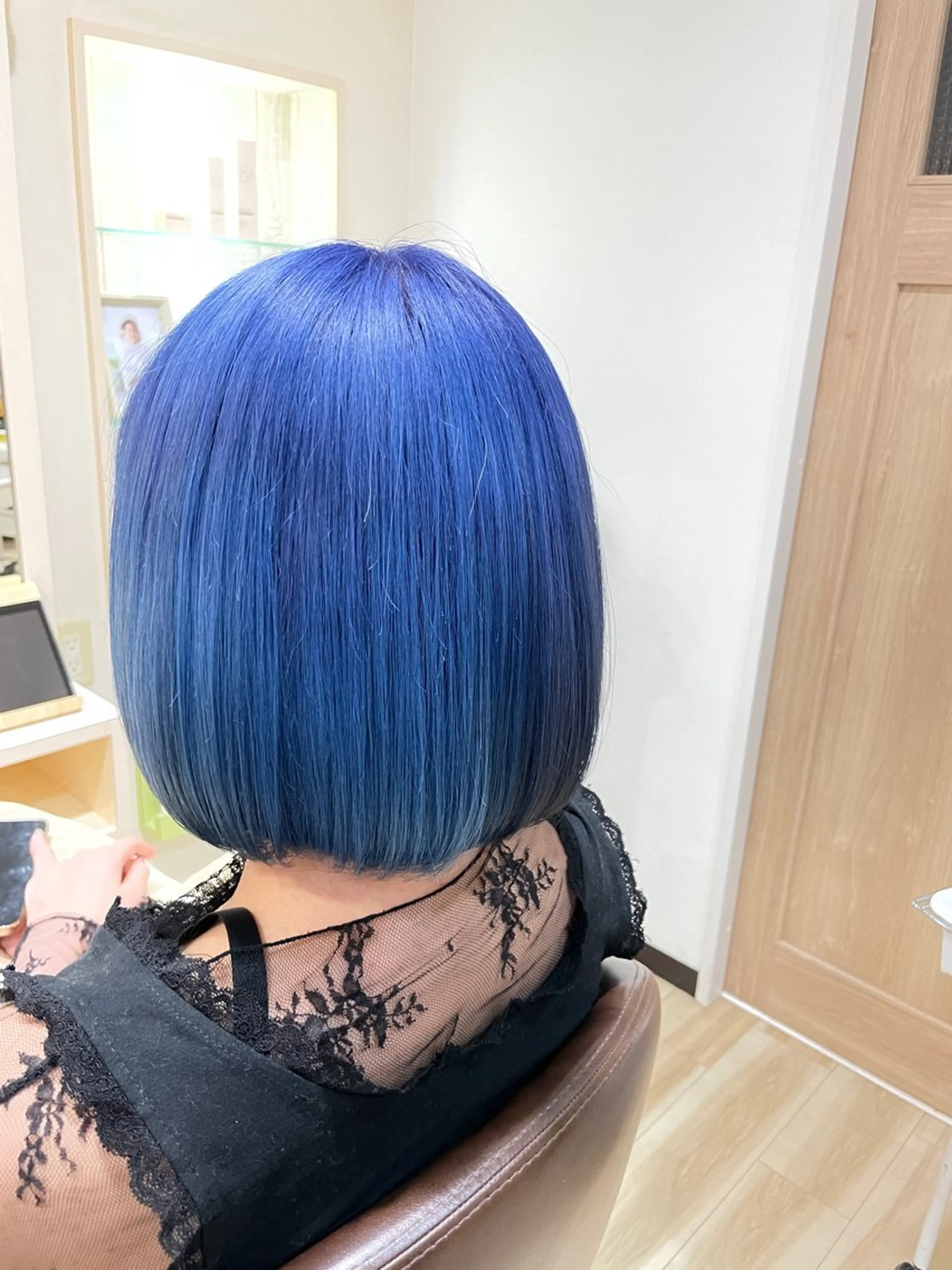 ショート カラー ブリーチ ブルーカラー 🌈派手髪ハイトーン 🌈鈴木亮太🌈のヘアスタイル