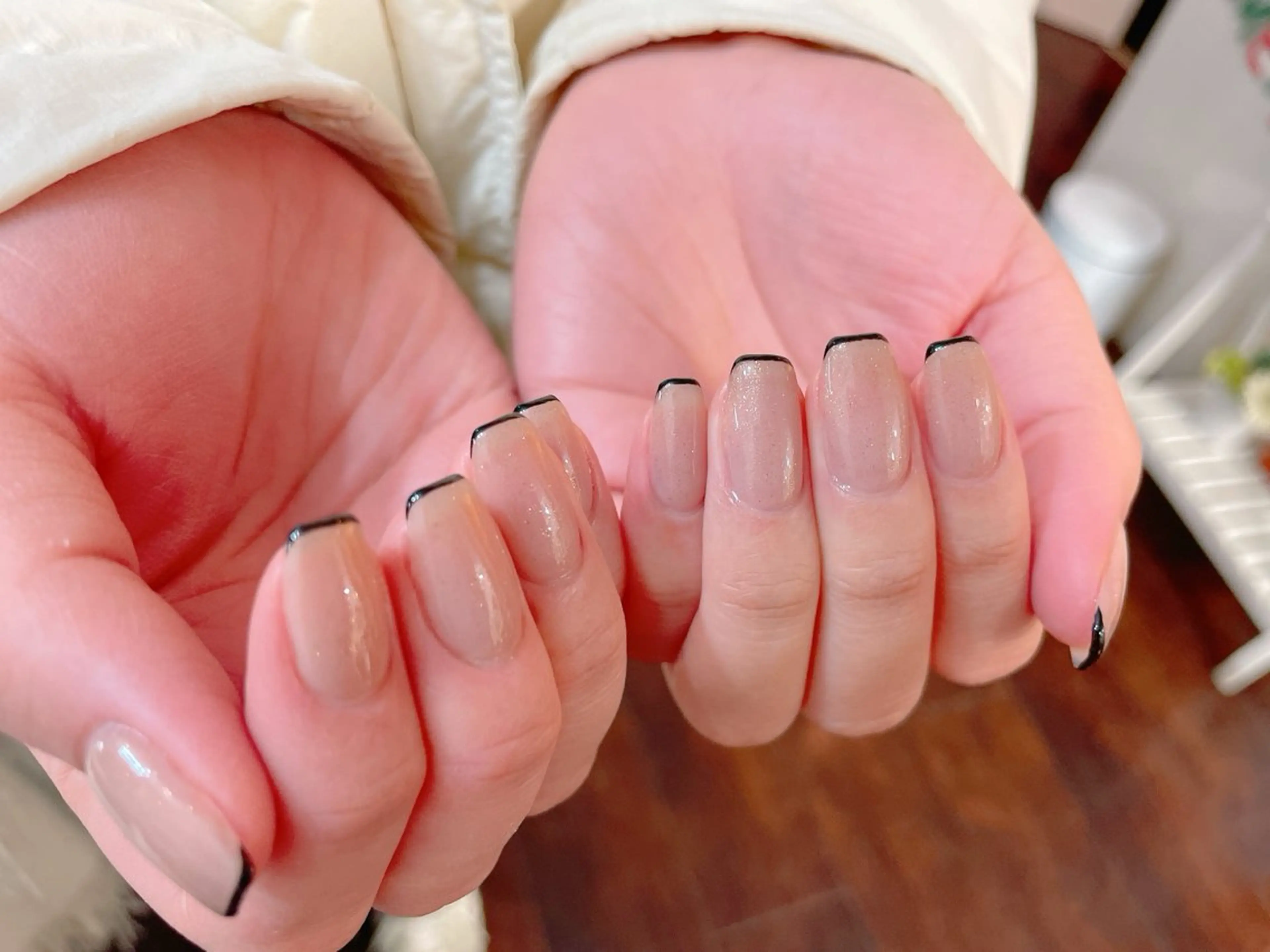 ネイル フレンチネイル ジェルネイル パラジェル nailroom  OHANA所属・nailroom OHANA🌴のネイルデザイン