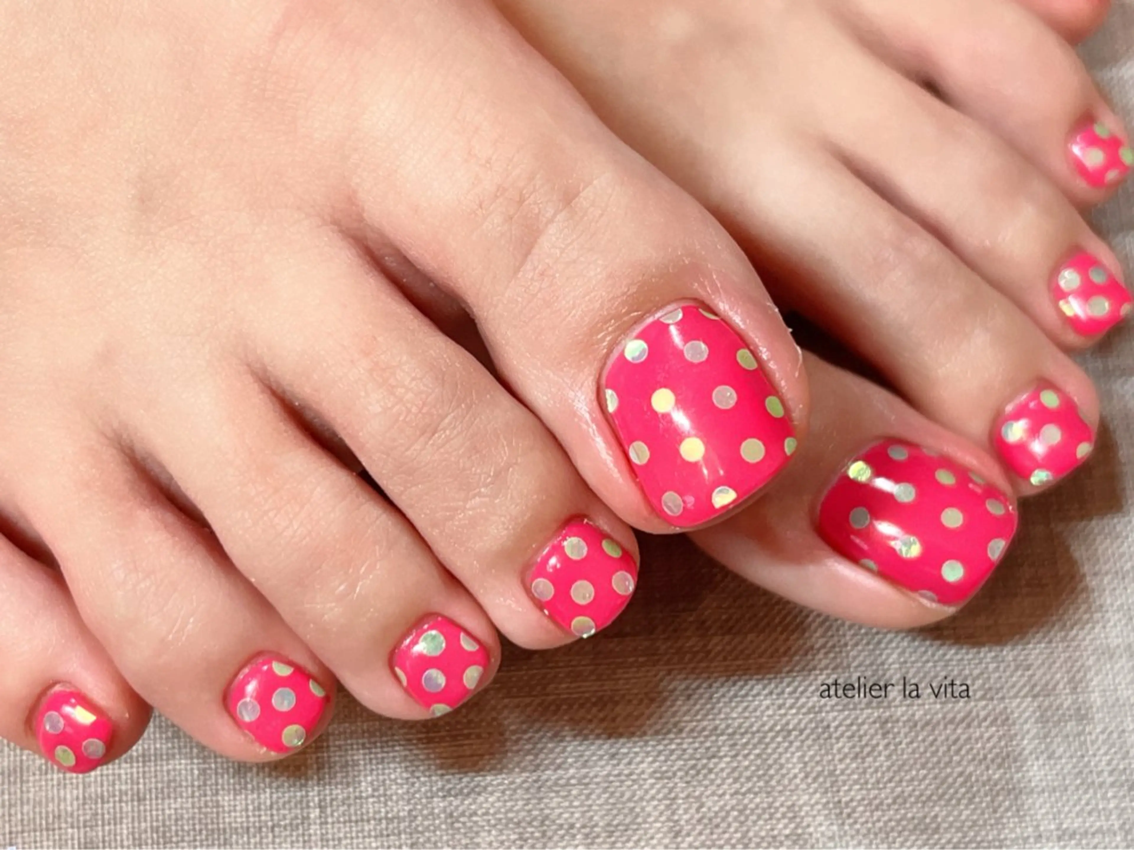 ネイル アートネイル ジェルネイル ハート 氷ネイル・うるうるネイル マグネットネイル フットネイル atelier la vita所属・lavita. mimuraのネイルデザイン