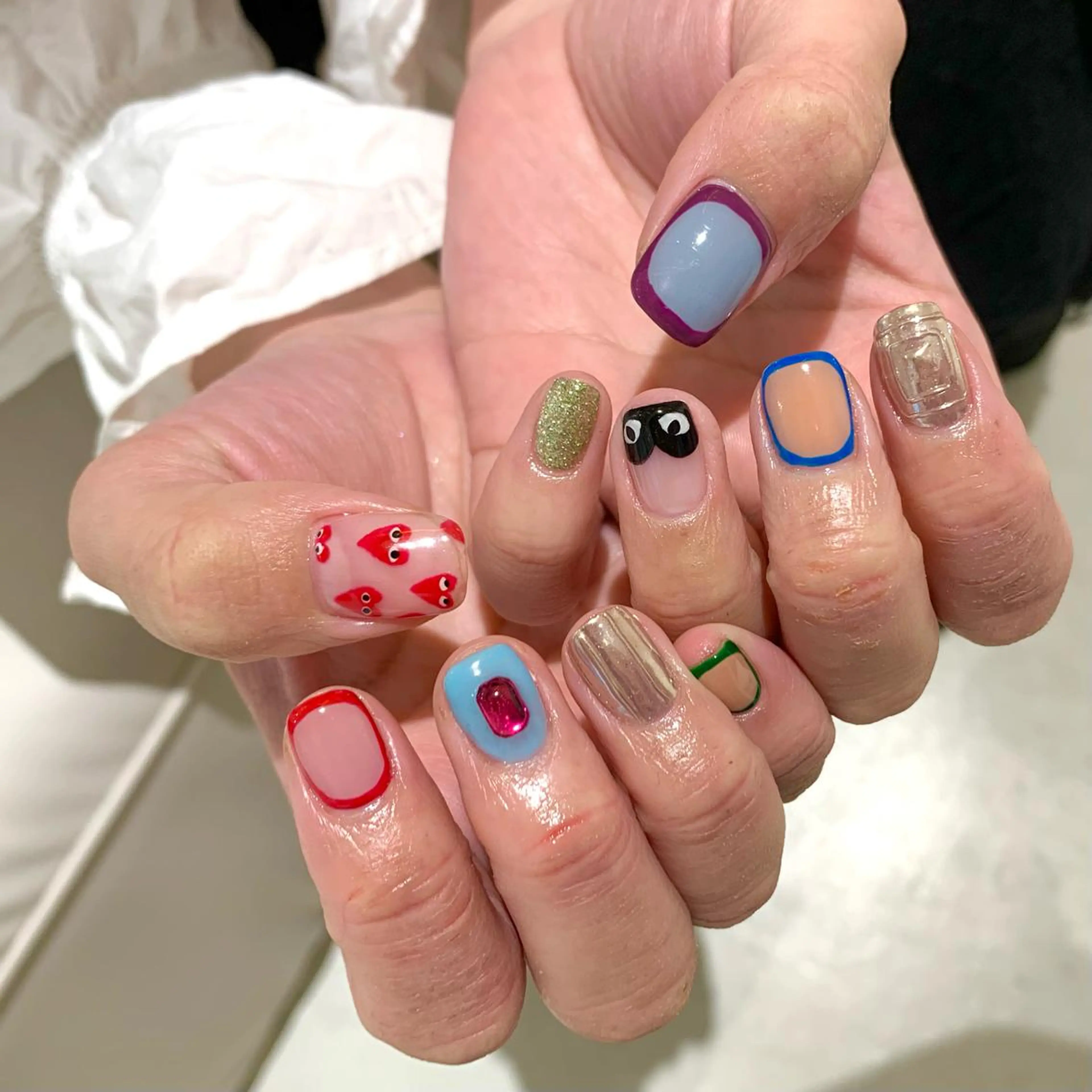 ネイル esby Loely MIZUKIのネイルデザイン