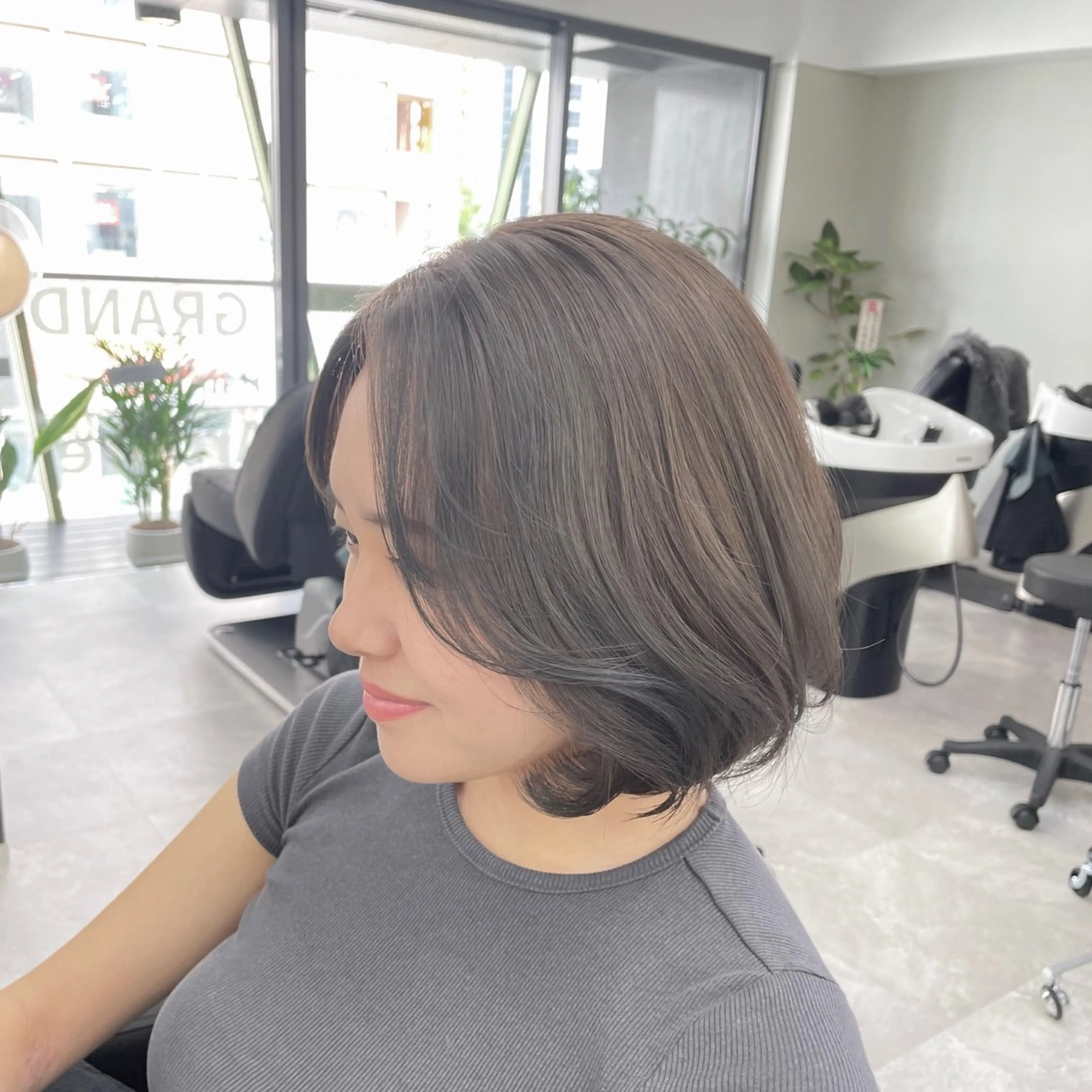 ショート カラー 心斎橋/ブリーチなし 髪質改善/レイヤーのヘアスタイル