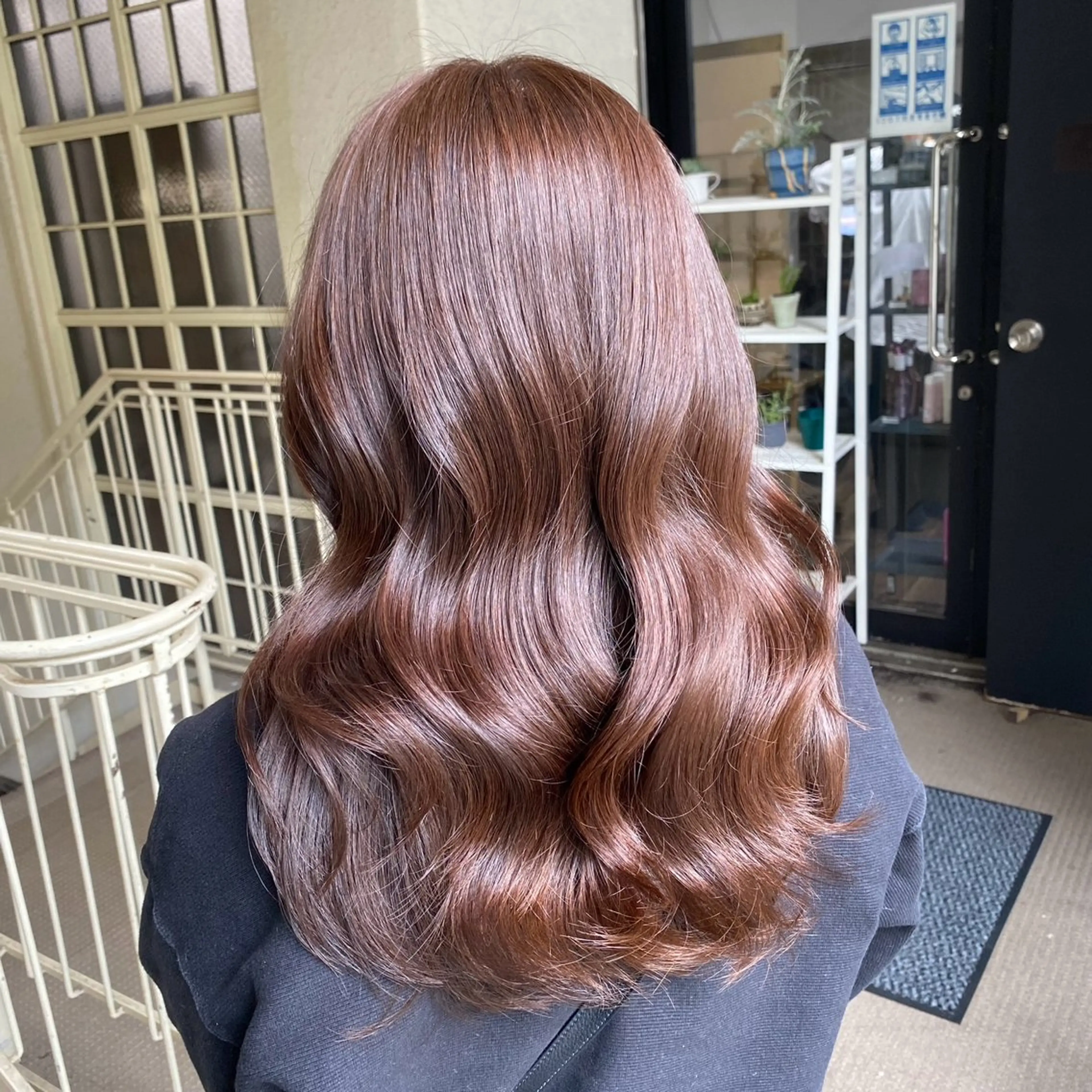 ロング カラー ヘアアレンジ ブラウンカラー ケアカラー チョコレートブラウン 髪質改善 韓国風ヘア カット ヘアカラー トリートメント 🌟🍒ハイトーン 韓国ヘア/ユウミのヘアスタイル