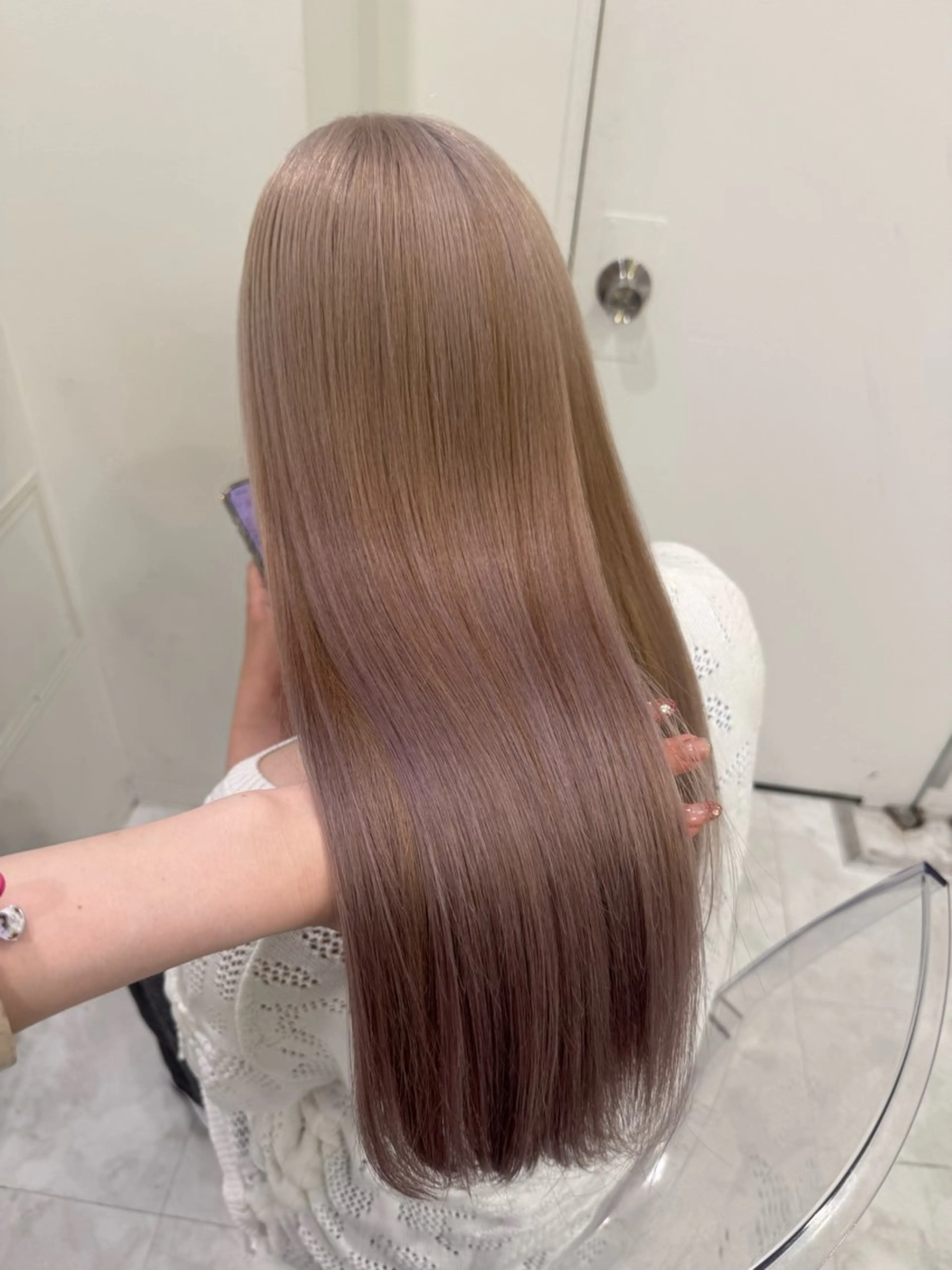 カラー 透明感ベージュ🤎 manami👒🌿のヘアスタイル