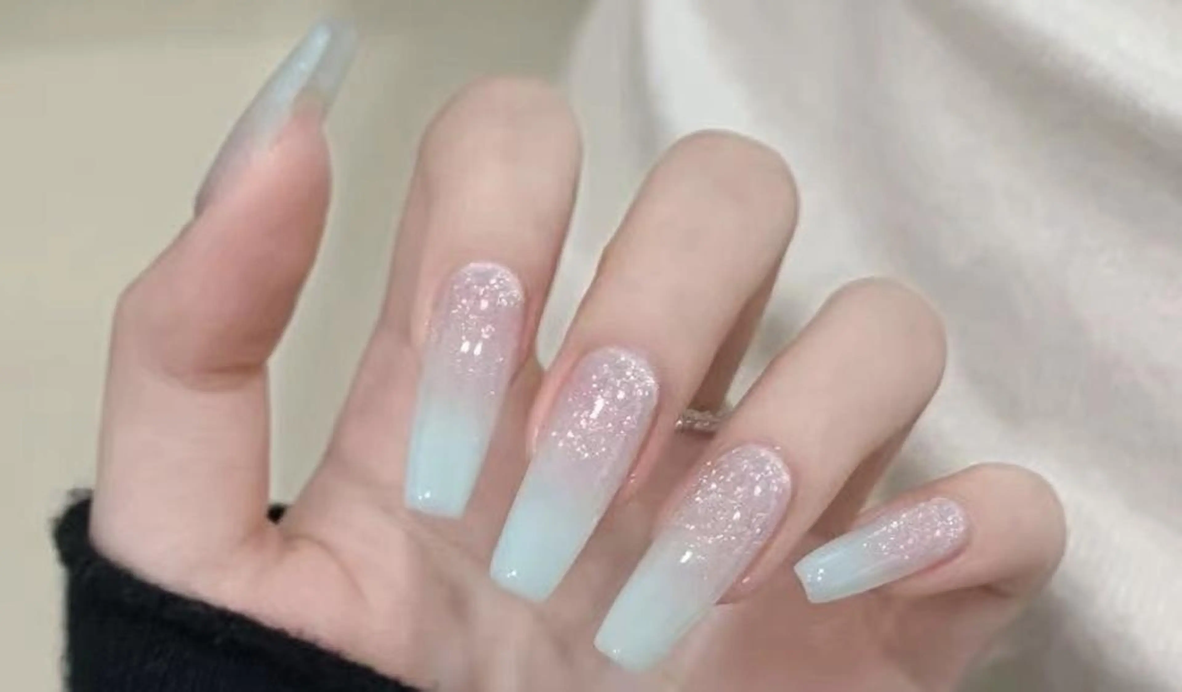 ネイル オーロラネイル チークネイル 長さ出し フットネイル フレンチネイル ハンドネイル リラネイル すみれのネイルデザイン