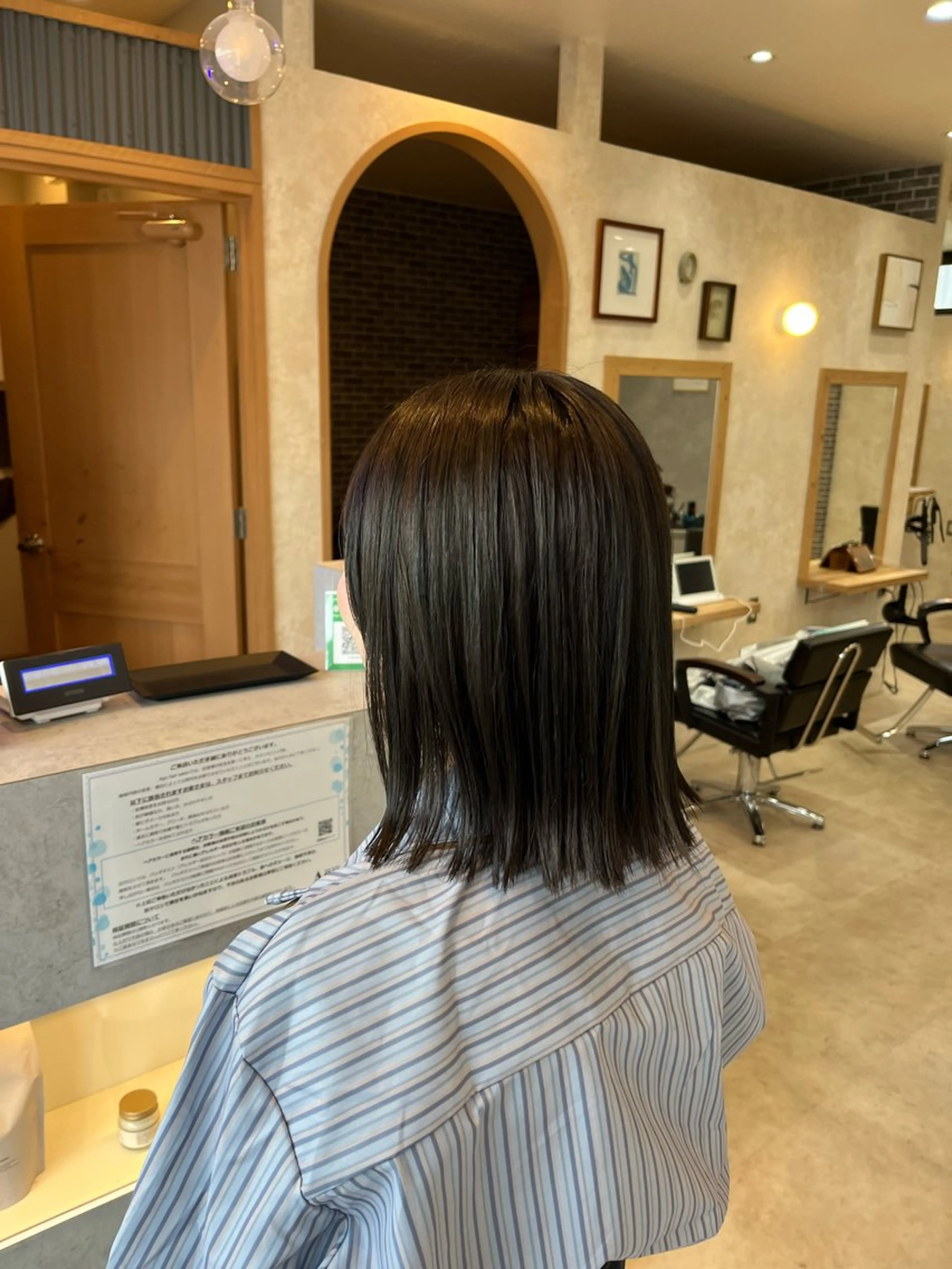 ミディアム ボブ くびれヘア 髪質改善 韓国風ヘア レイヤーカット nagi所属・横田直也／韓国風 レイヤーカット／千種のヘアスタイル