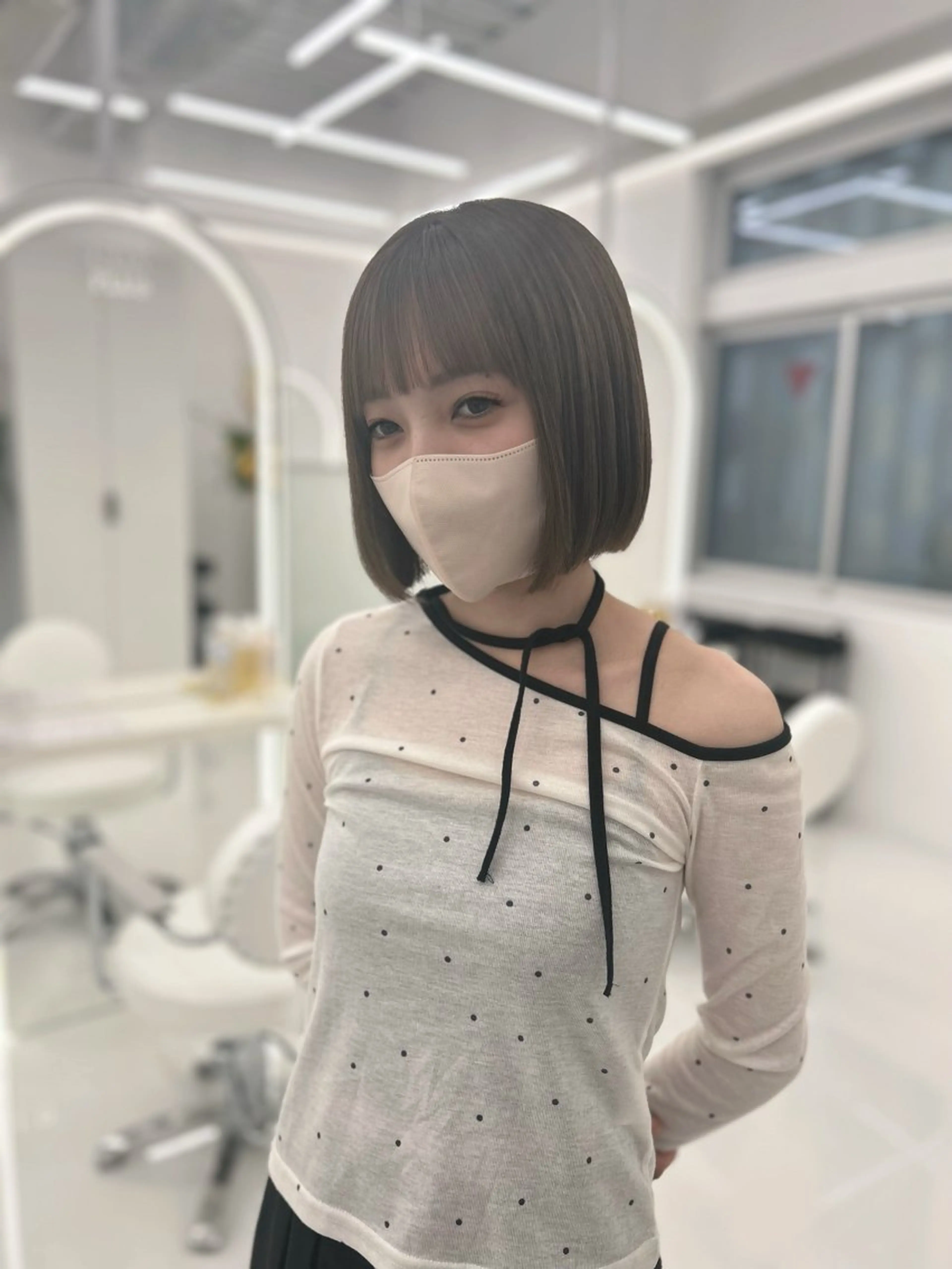 ショート カット ヘアカラー トリートメント 前髪/顔周り/透明感 艶カラーとどさんのヘアスタイル