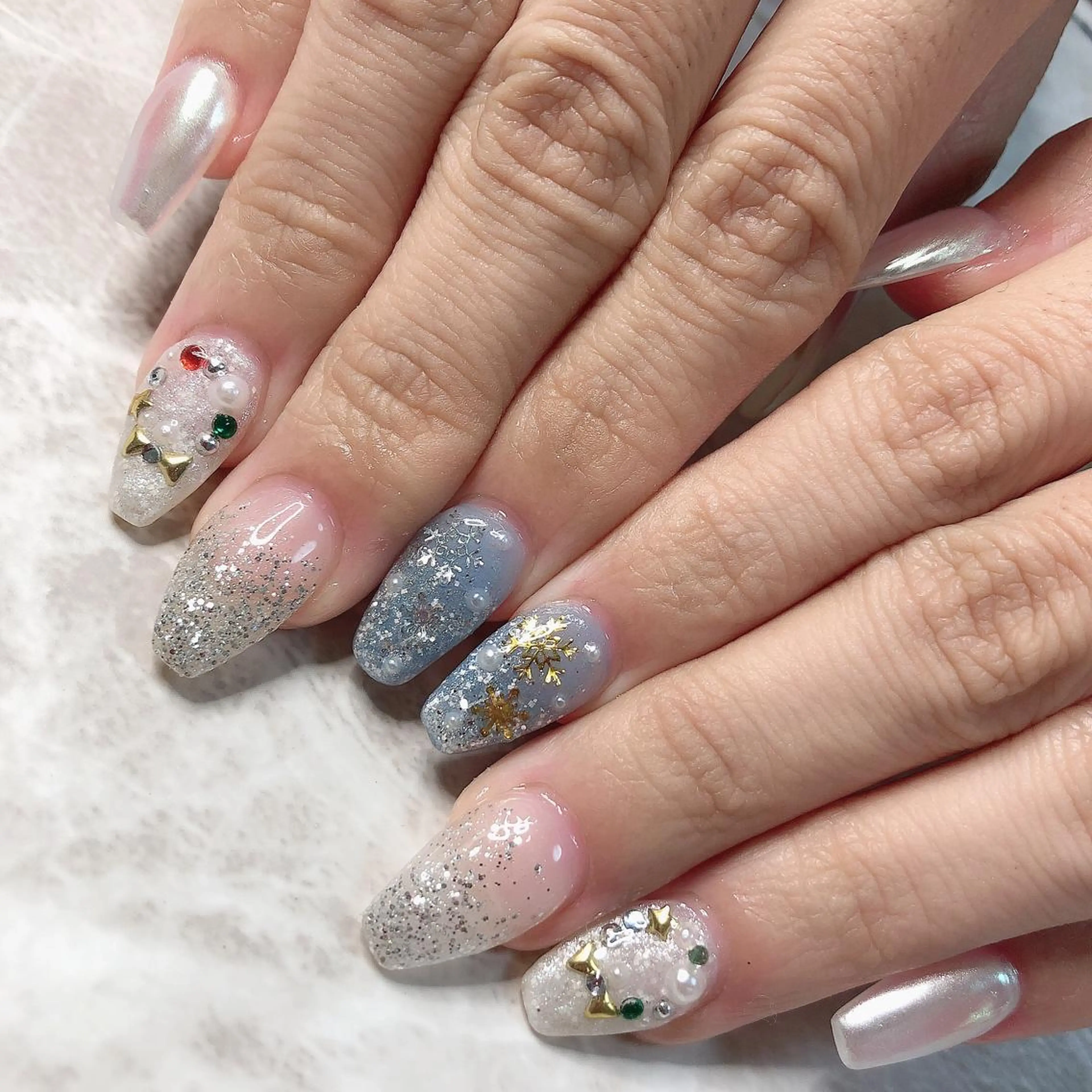 ネイル L'ea  Rose レア・ローズのネイルデザイン