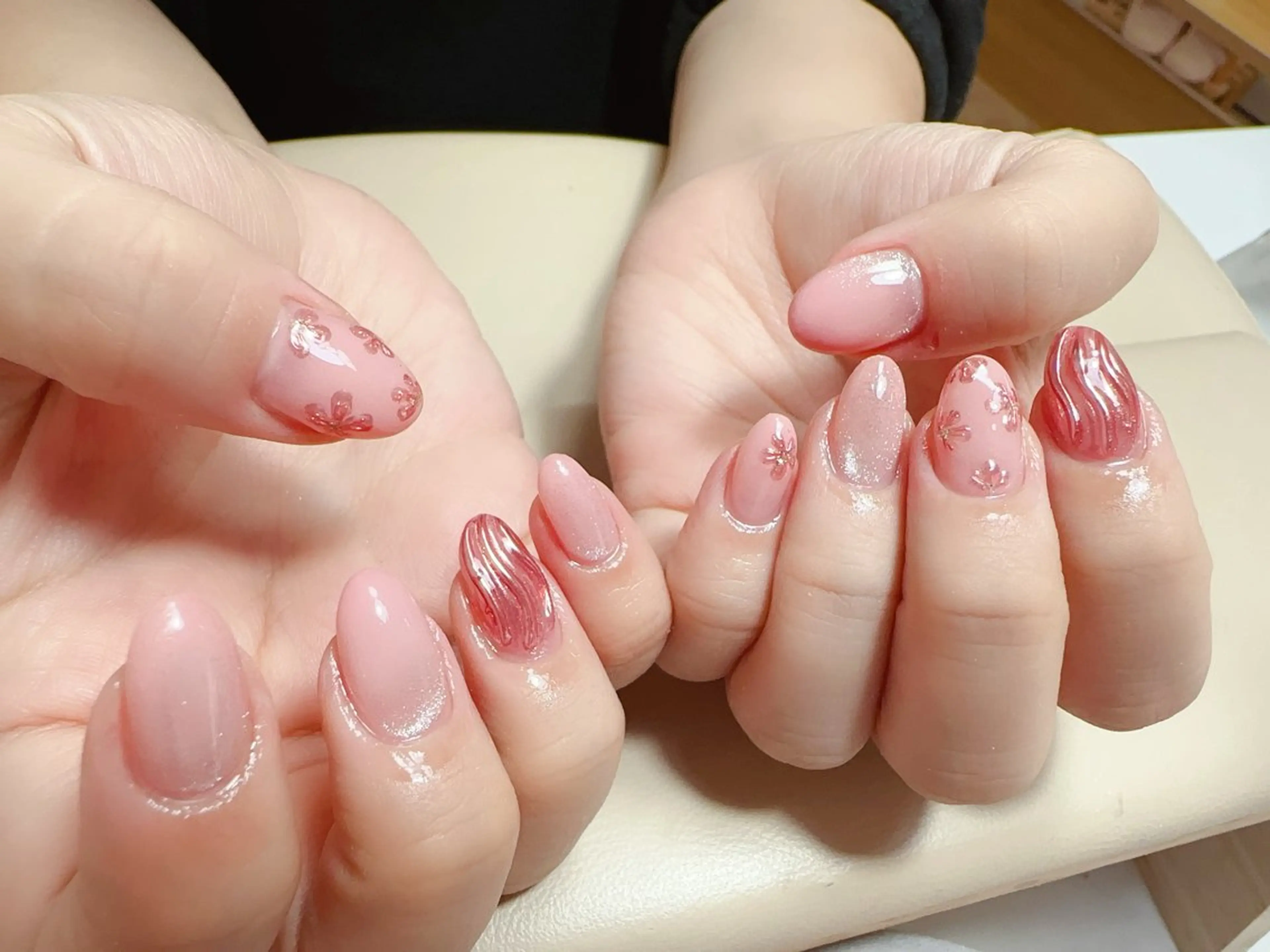 ネイル ハンドネイル NAIL CIRCLESのネイルデザイン