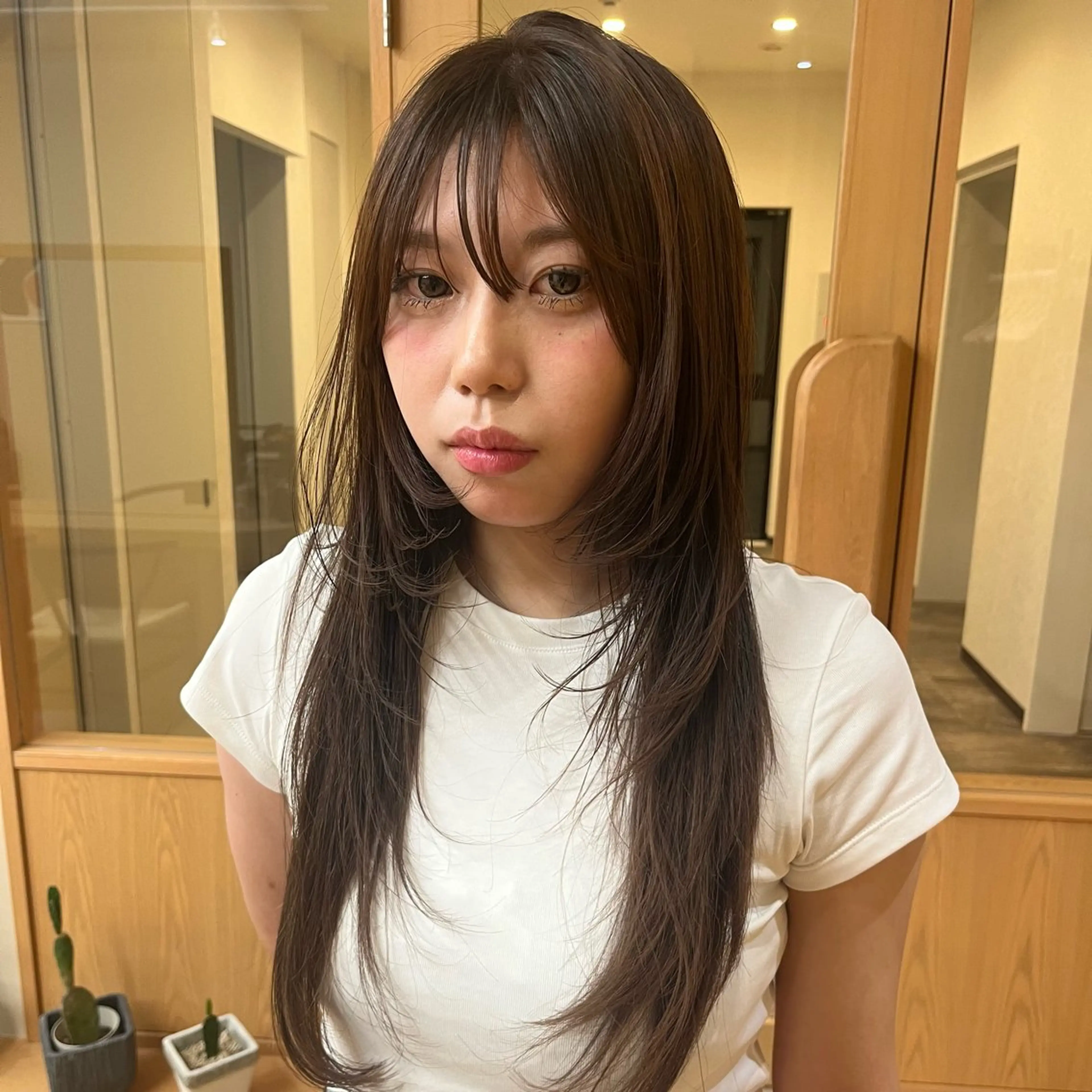 ロング ロングレイヤー レイヤーカット ロング カット Wカラー🐾 ハルナのヘアスタイル