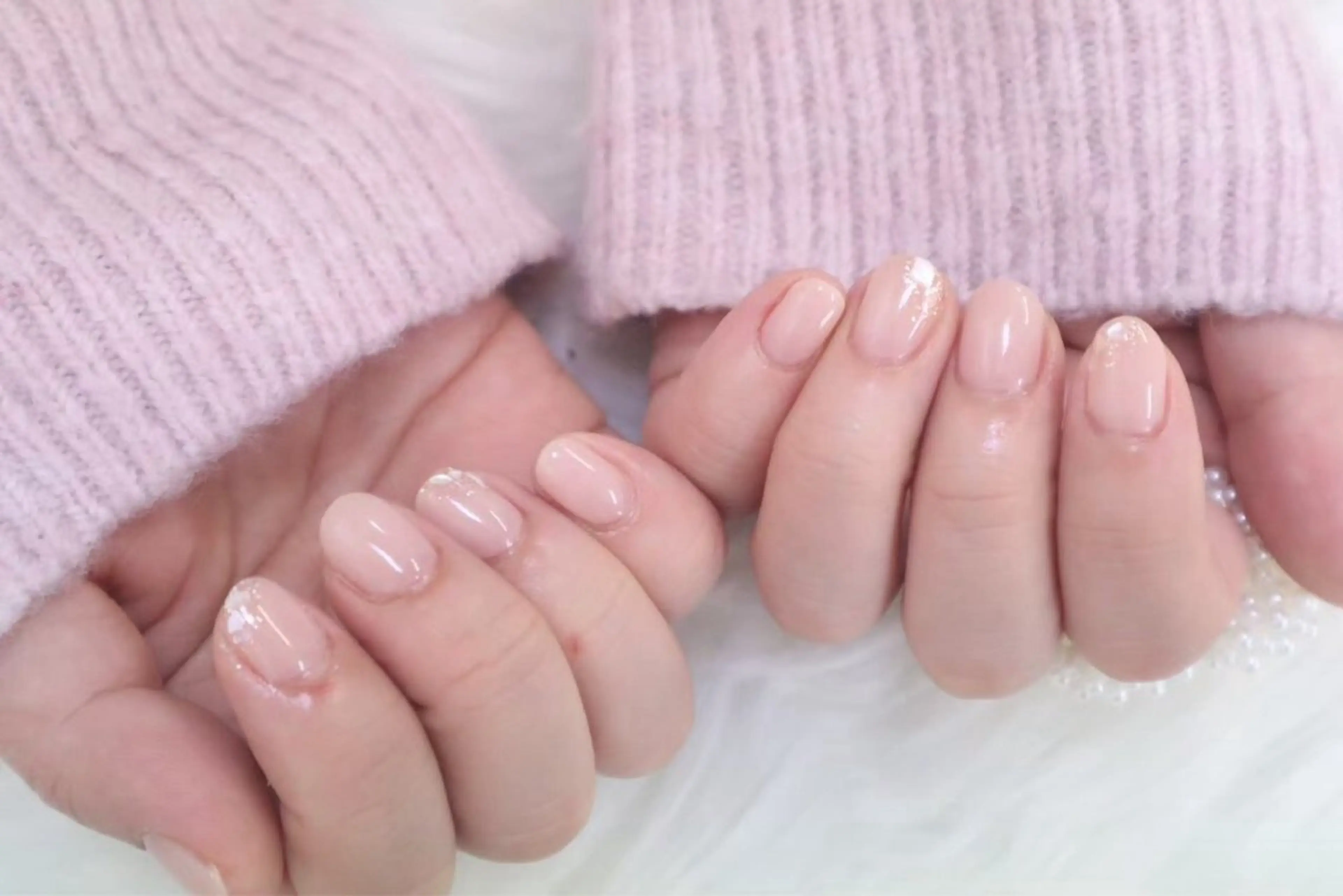 ネイル ピンク ピンクベージュ カラーズビューティサロン所属・ツノスエアヤカ ／つののネイルデザイン