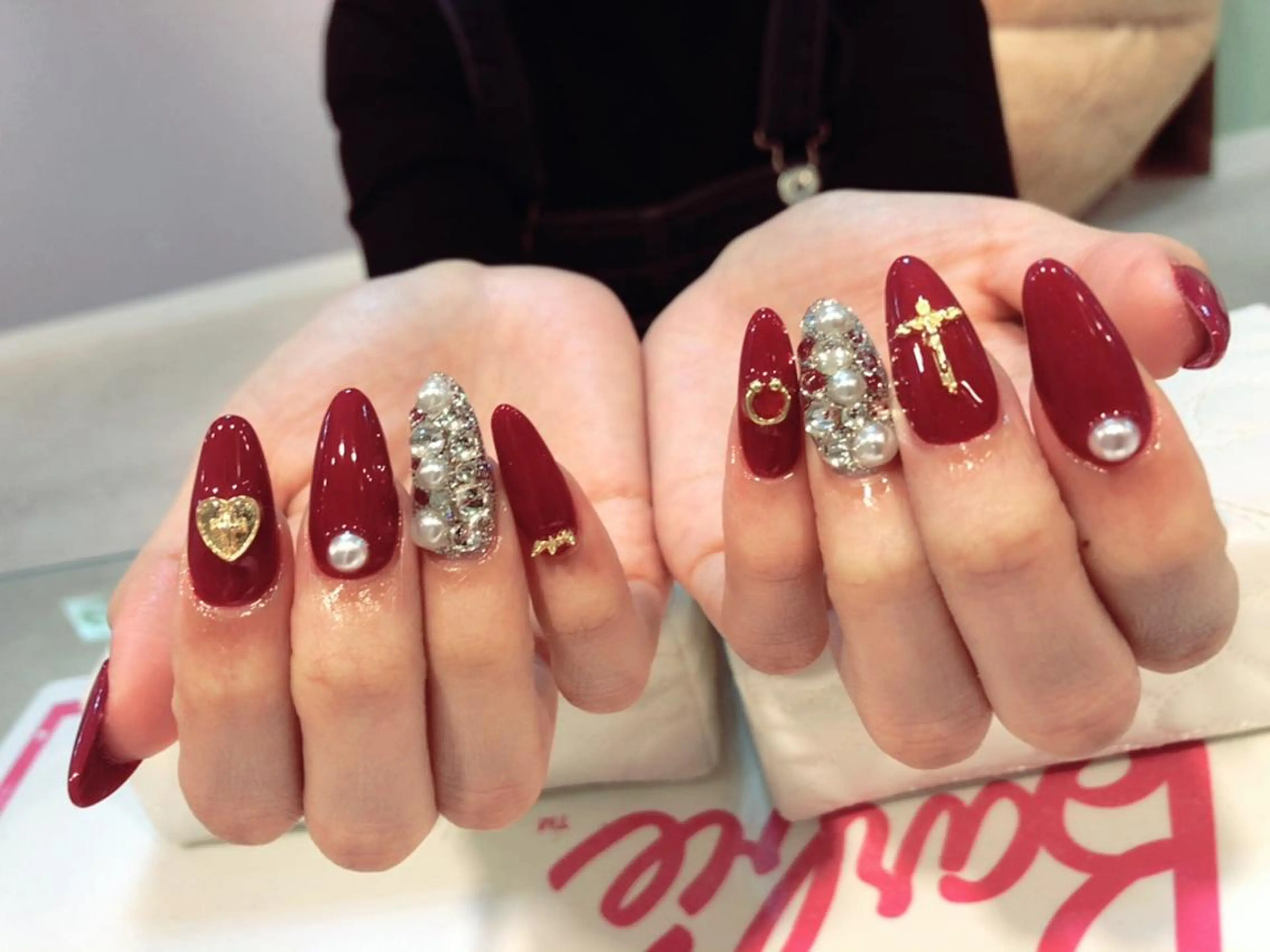 今話題【次世代スカルプ】持ち込みシンプルデザイン♪150分やり放題 ¥13660の写真