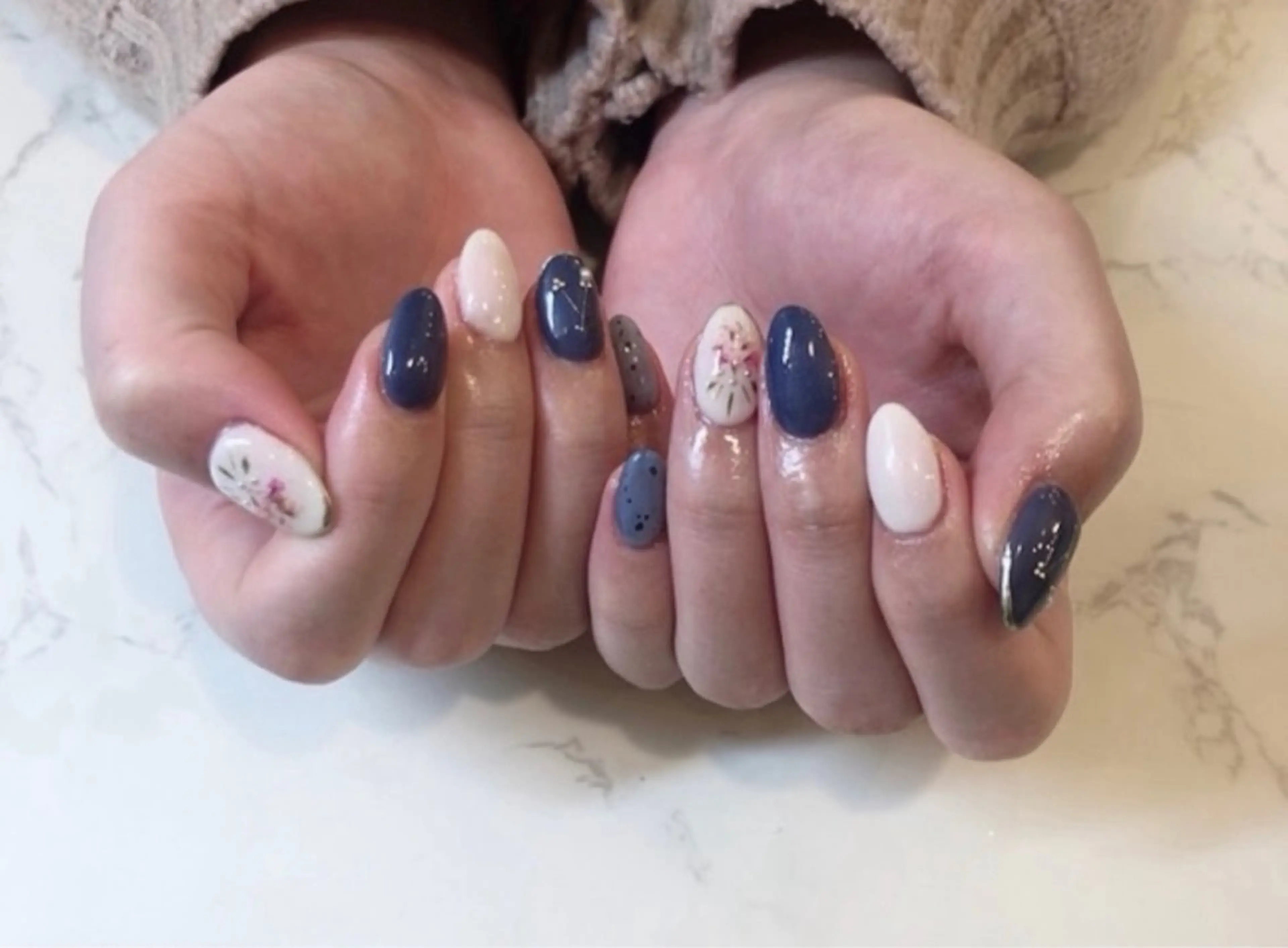 ネイル ♾nail 恵美のマツエク・マツパデザイン